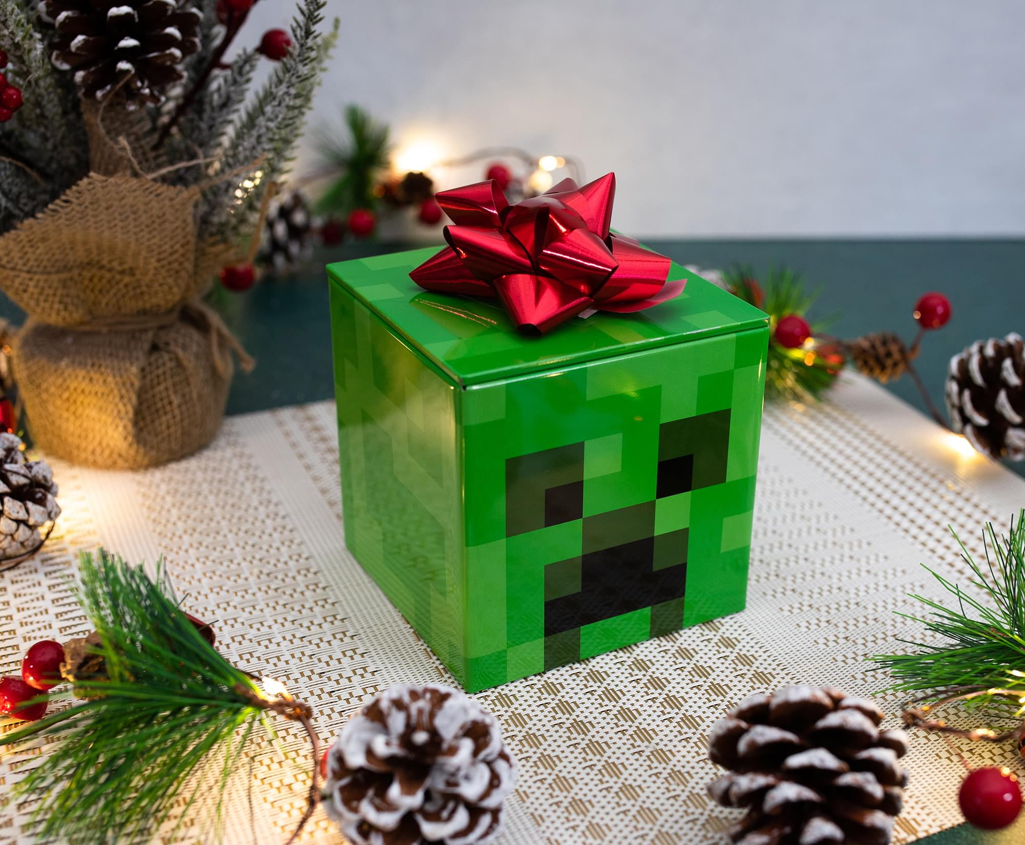 Minecraft Creeper Metal Storage Box Organizer with Lid (Green, 4 in) m1eo7 - Image 3