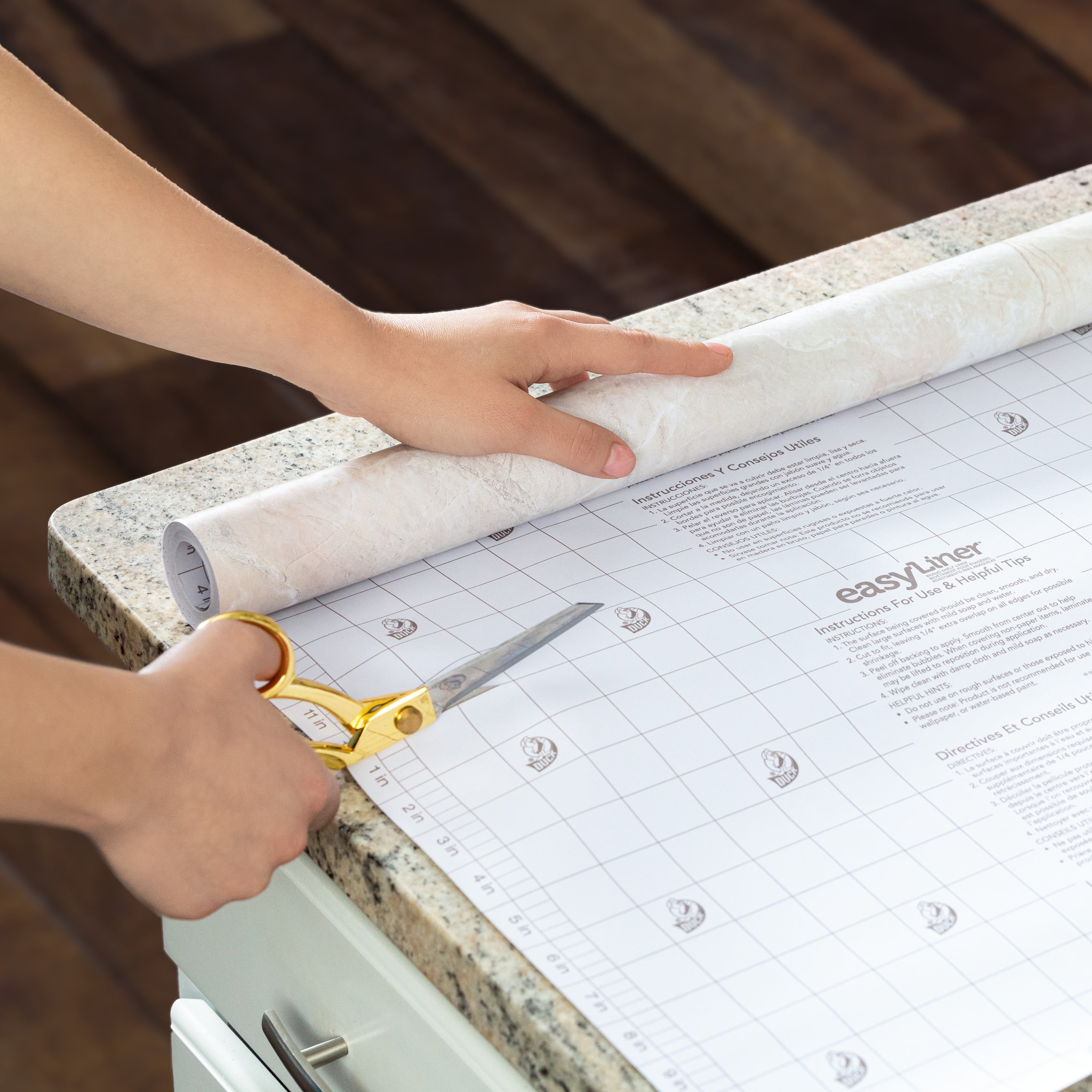 EasyLiner Premium Peel & Stick Adhesive Liner (Taupe Marble, 20 in. x 18 ft.) fui2n