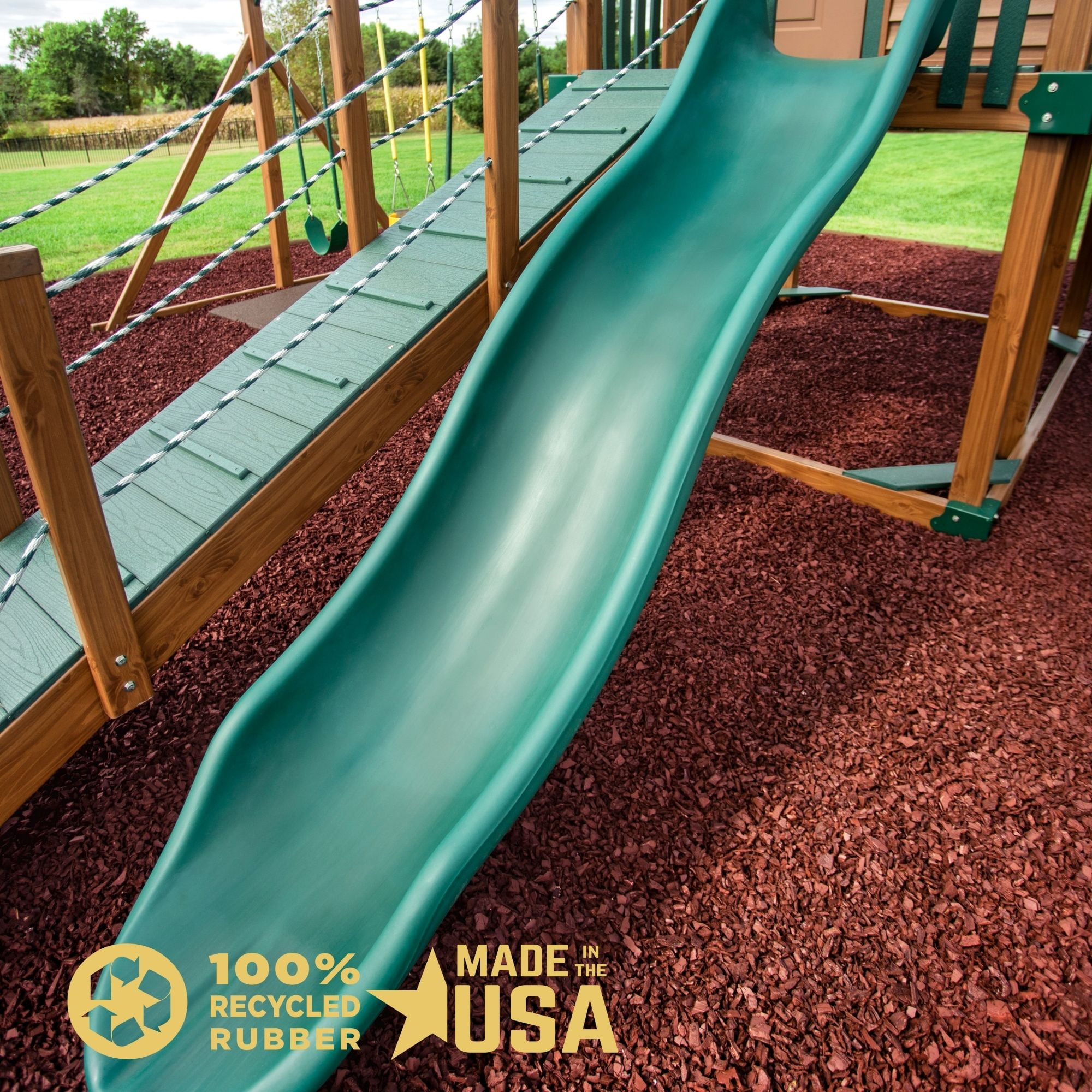 GroundSmart Rubber Mulch for Landscaping and Playgrounds (Red, 1.5 cu ft) 4wn98