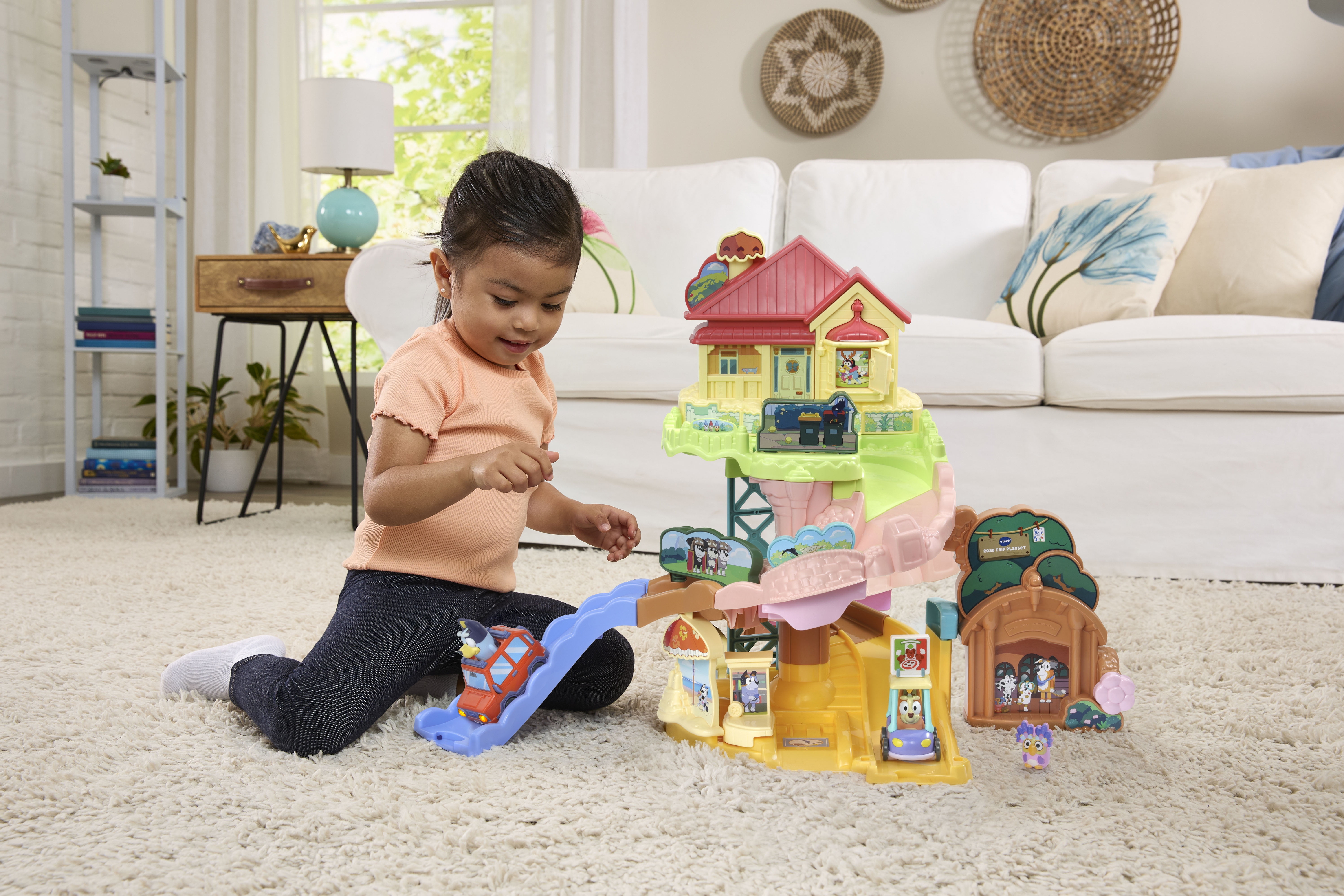 VTech Bluey Road Trip Electronic Playset with Heeler 4WD and Bingo Pedal Car (1 Set) lalcz