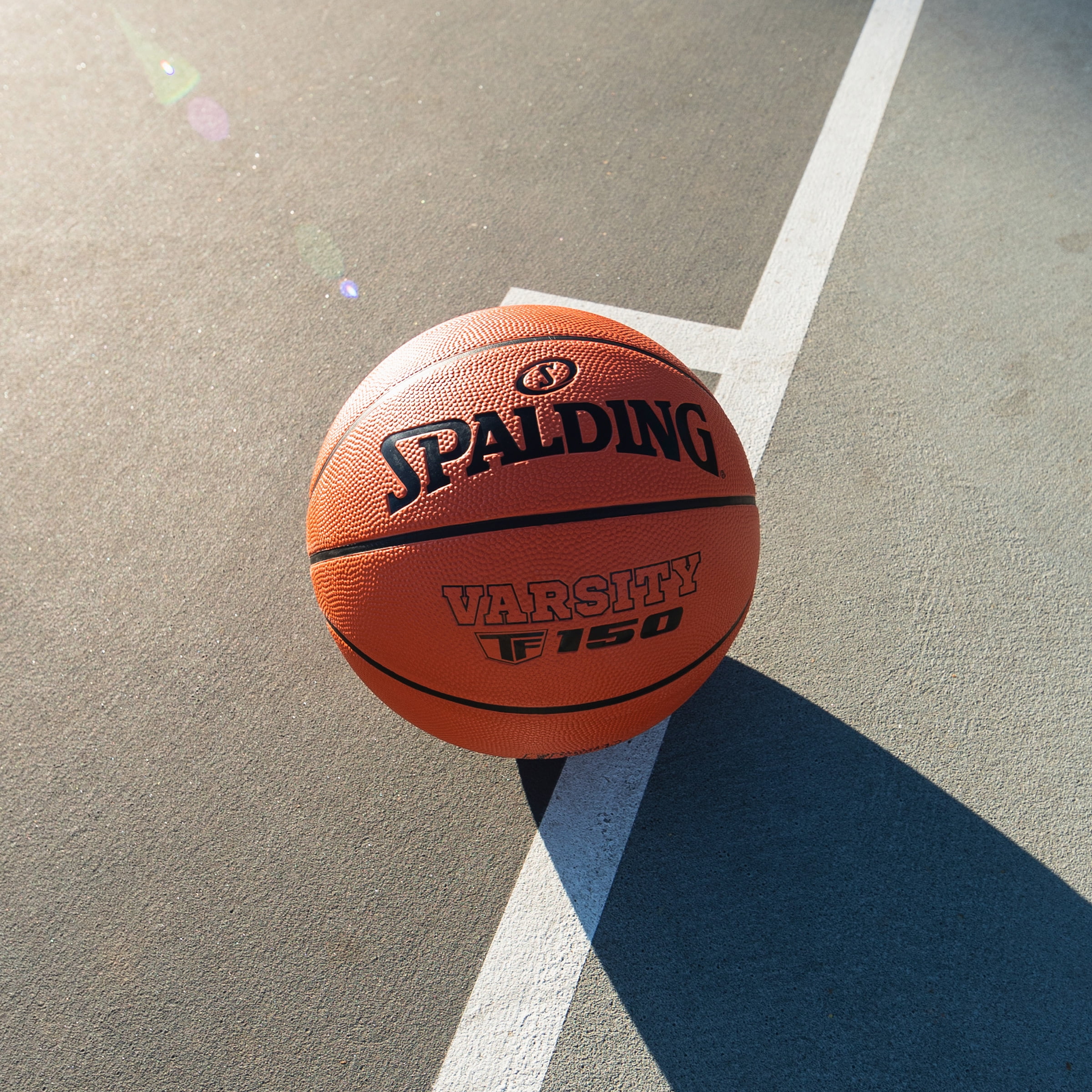 Spalding Varsity TF-150 Outdoor Basketball (Orange, 28.5 in) y2hvw