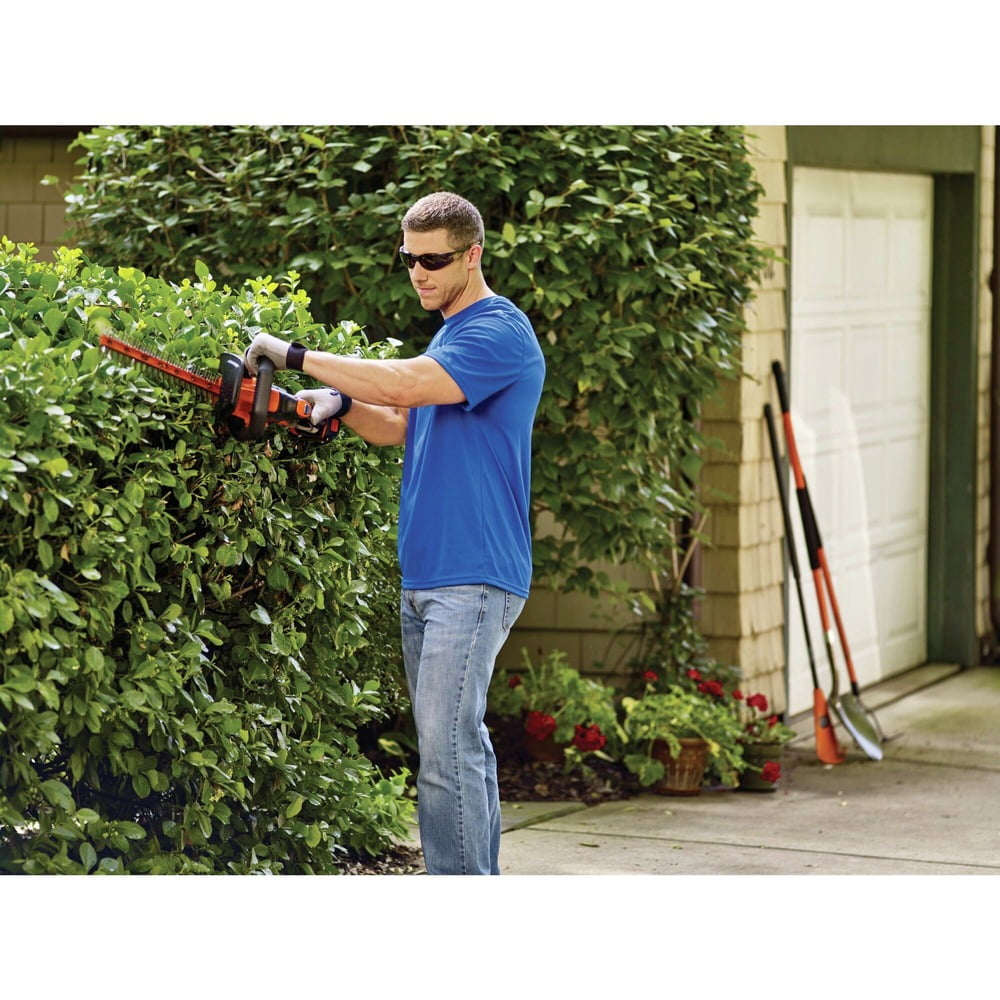 BLACK+DECKER 20V MAX Cordless Hedge Trimmer and String Trimmer Edger Combo Kit (22 in. Hedge Trimmer, 12 in. String Trimmer, 3 Batteries) kaefw