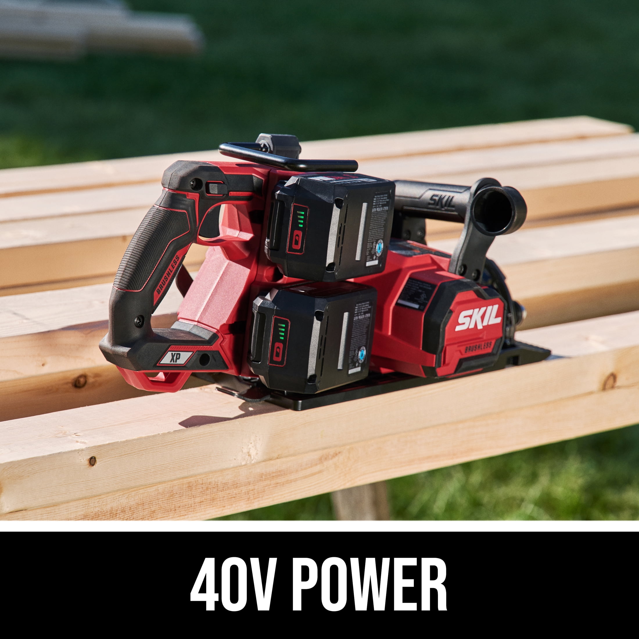 SKIL PWR CORE 40V Cordless Rear Handle Circular Saw with 7-1/4 in Blade, Dual Batteries and Charger (Red) 2ou03