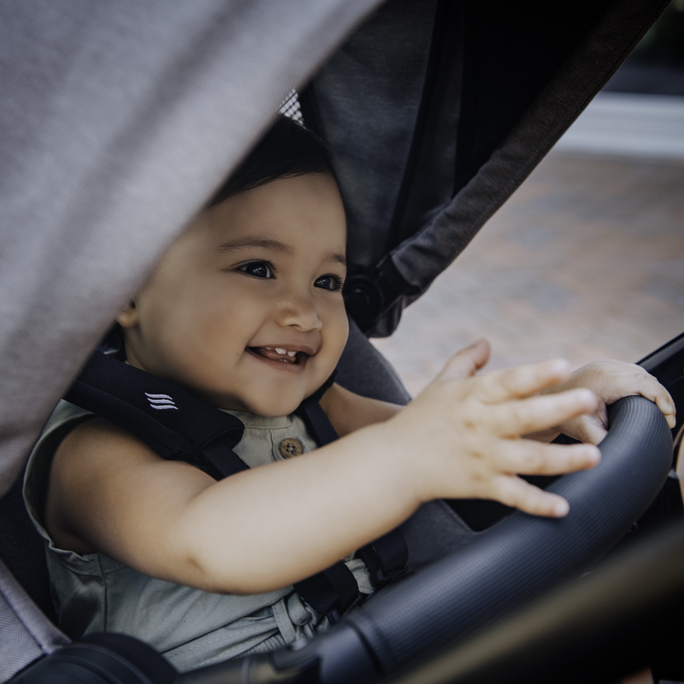 Chicco Corso LE ClearTex Modular Travel System with KeyFit Max Infant Car Seat (Canyon Grey, 1 Pack) vp6mx