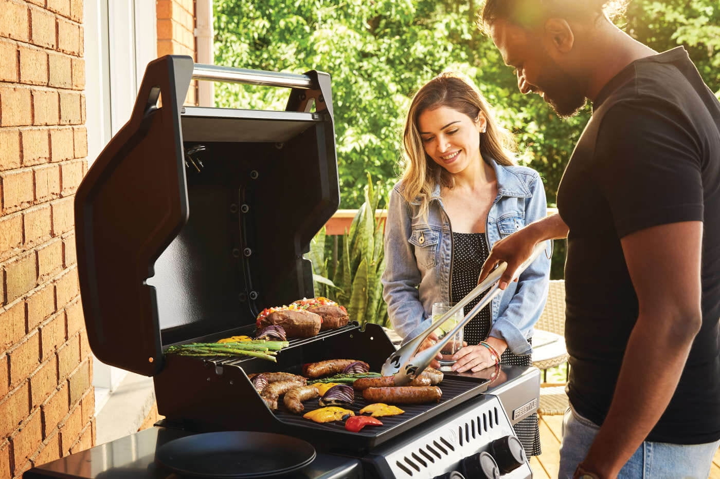 Napoleon Freestyle 365 3-Burner Propane Gas Grill (Graphite Grey, 365 sq in) ju3ni