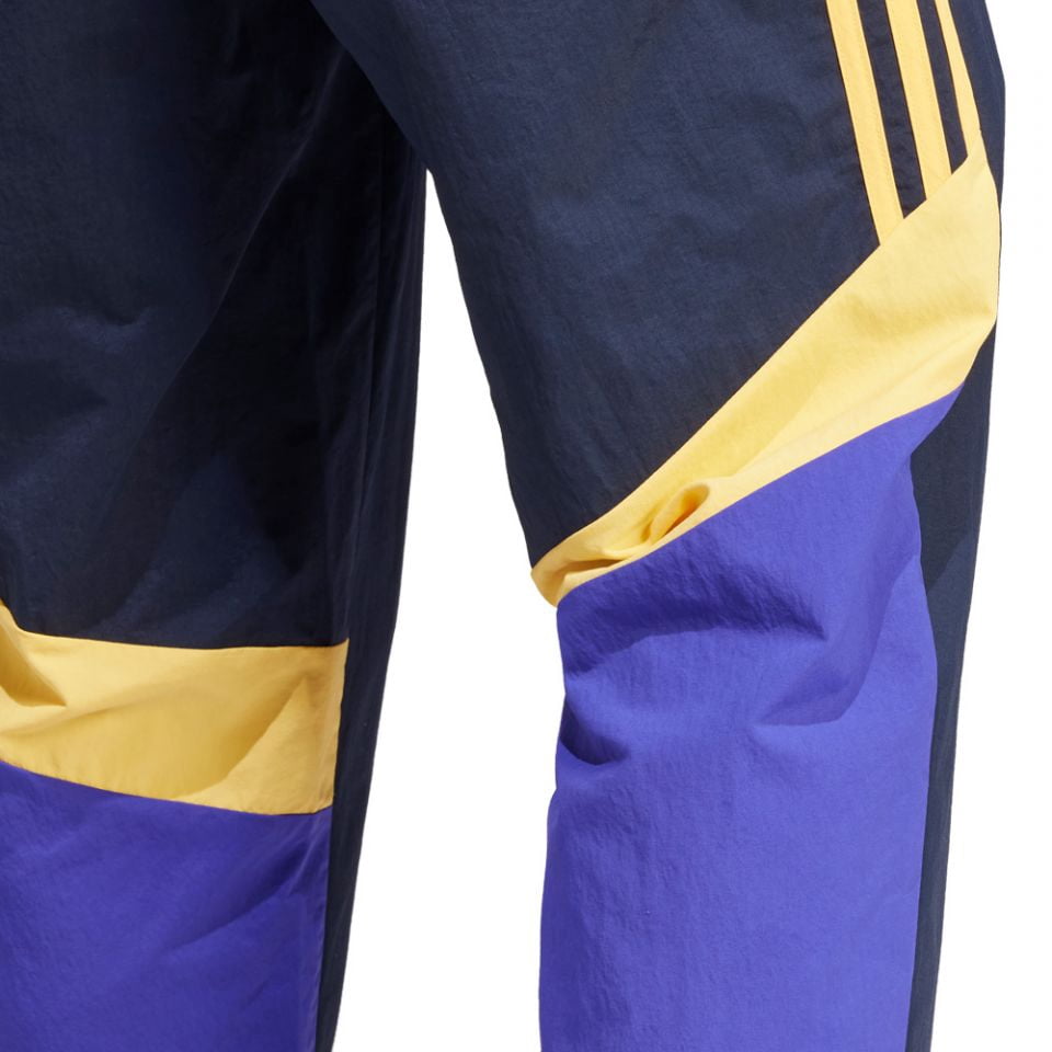 adidas Real Madrid Men Woven Track Pants Soccer Training Apparel (Black, M) uyu9r