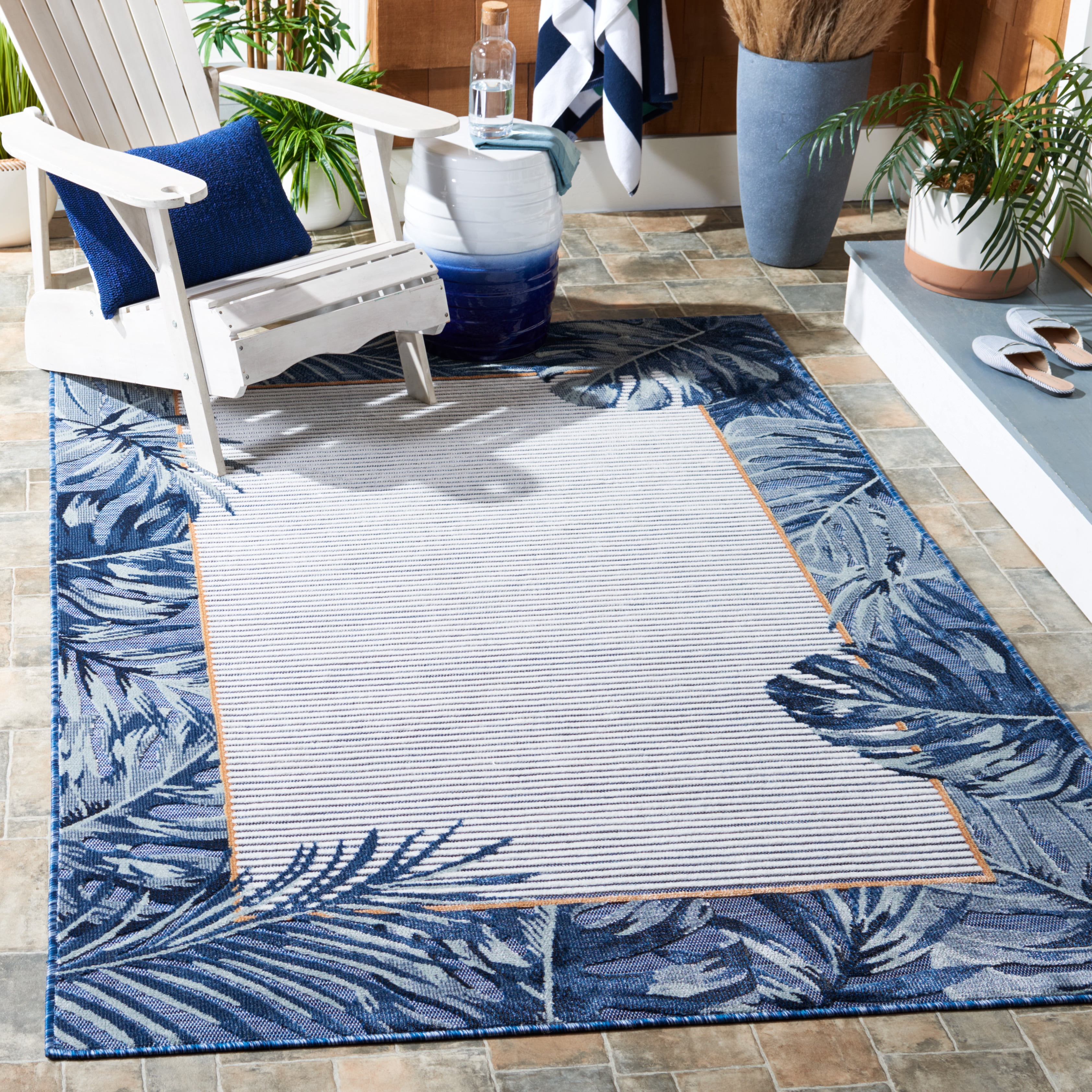 Safavieh Cabana Elvina Indoor/Outdoor Area Rug (Ivory/Navy, 5 ft x 8 ft) uwns3
