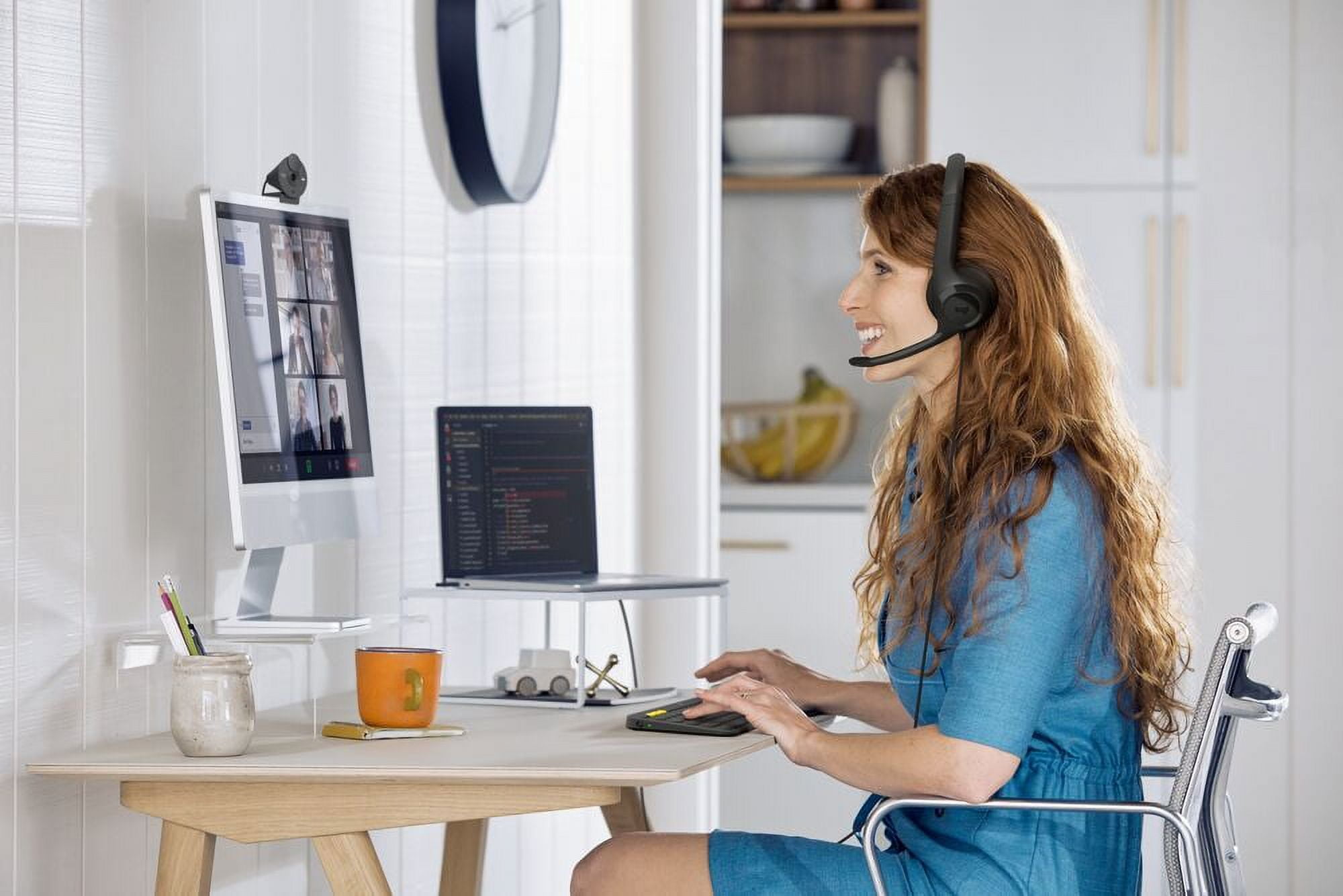 Logitech H390 Wired USB Headset with Noise-Cancelling Microphone and In-Line Controls (Black, 6.23 ft Cable) 1s6g6