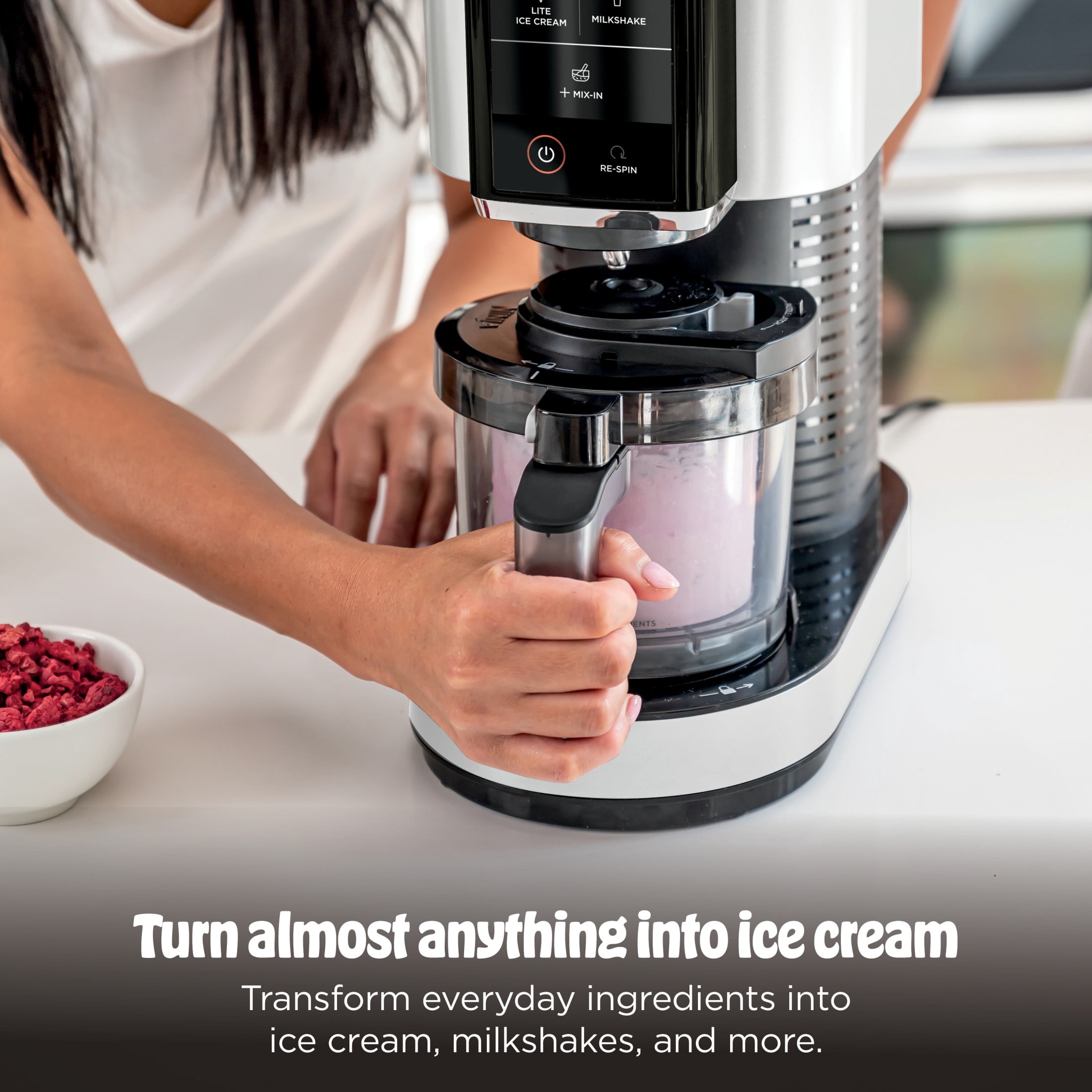 Ninja CREAMi Ice Cream Maker, 5 One-Touch Programs for Sorbet and Milkshakes (White, 2-Pack 16 oz Pints) qjguv