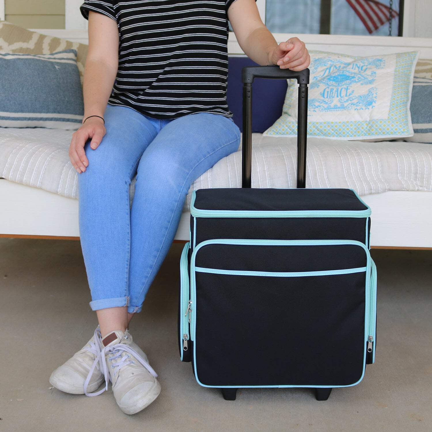 Everything Mary Rolling Scrapbook Case, Portable Craft Organizer with Telescoping Handle and Wheels (Black/Teal, 18 in x 14 in x 10 in) 9d2lf