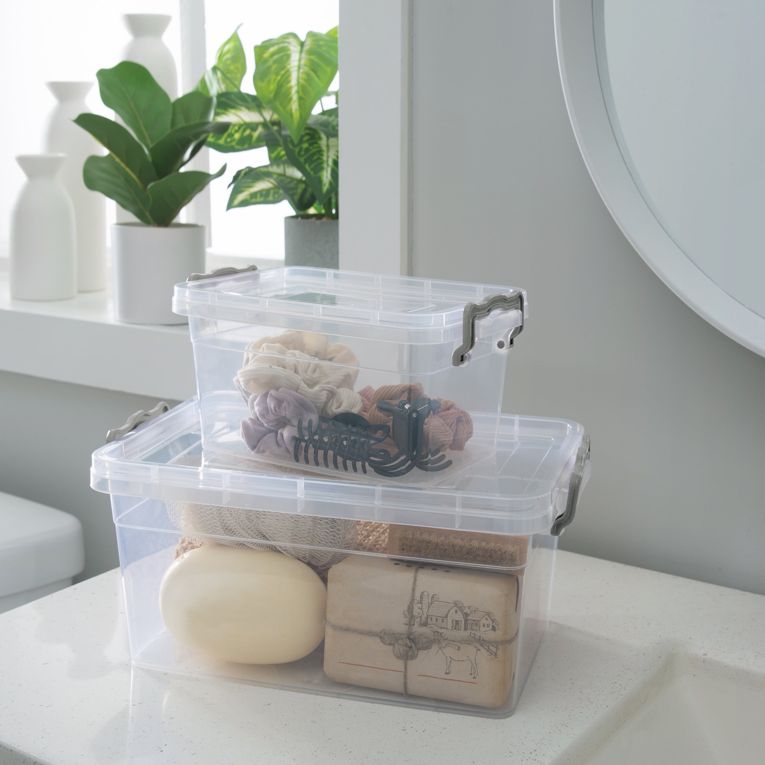 Simplify Stackable Plastic Storage Bin with Locking Lid (Clear, 5.7 in x 8.5 in x 4 in) jrpss