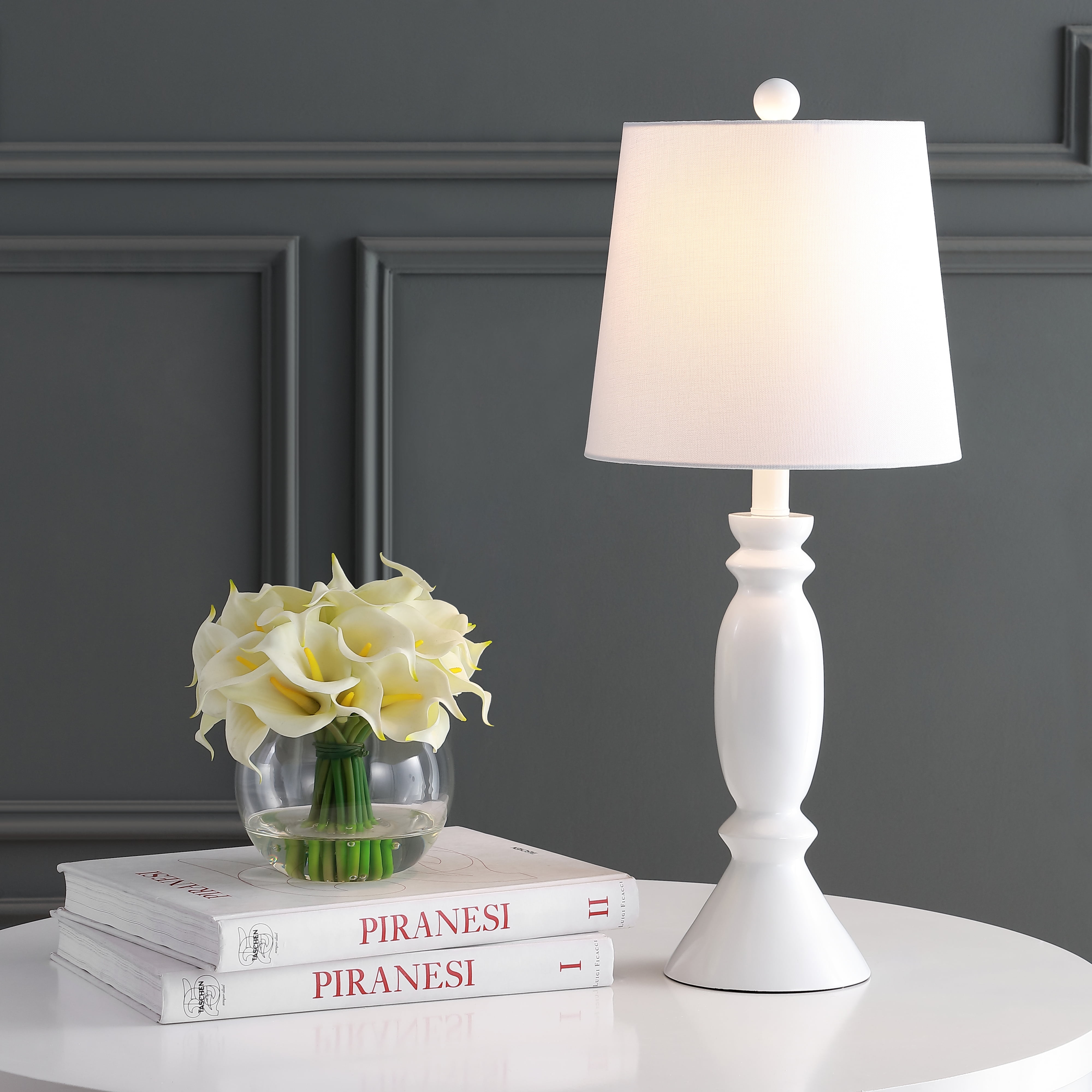 Safavieh Kian Solid Glam Table Lamp, Contemporary Lighting for Living Room and Bedroom (White, 24 in. H) eafyw