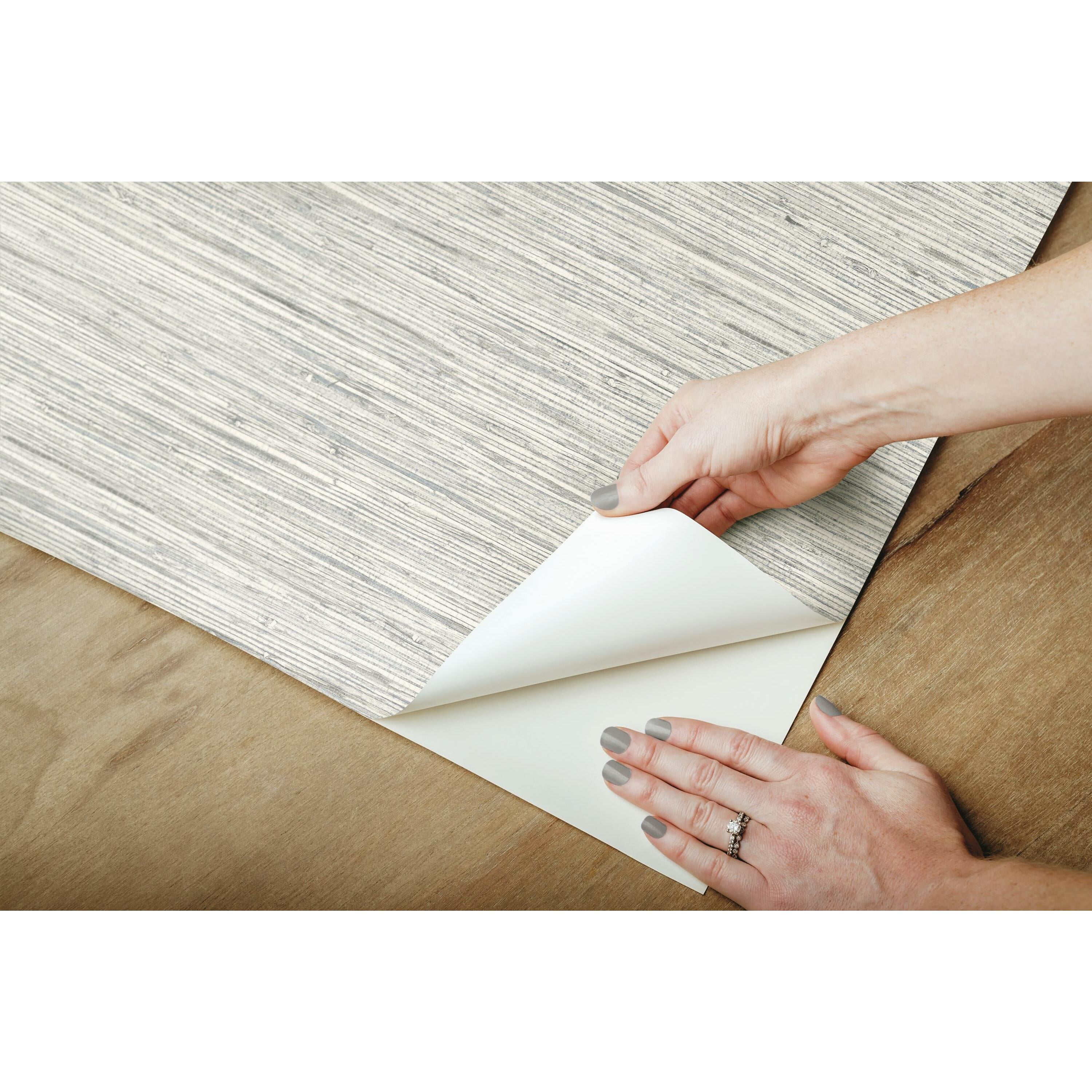 RoomMates Light Gray Grasscloth Peel and Stick Wallpaper (Light Gray, 20.5 in x 18 ft) rtj4f
