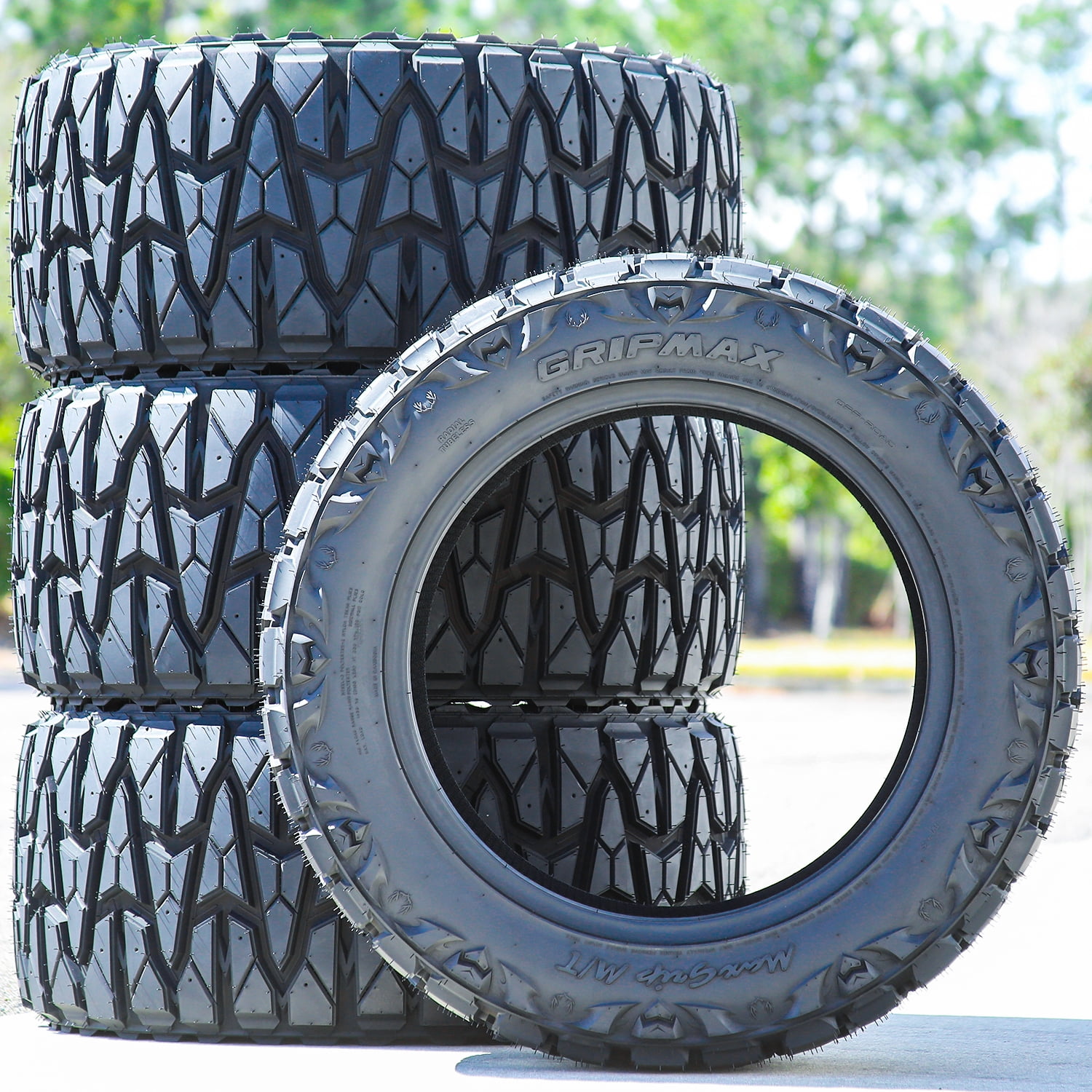Gripmax MaxGrip M/T Mud Terrain Light Truck Tire (35x11.50R20, 10 Ply) hk314