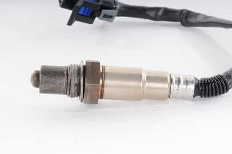 GM Genuine Parts Oxygen Sensor for Chevrolet Traverse, GMC Acadia, and Cadillac (1 Unit) nbcsi