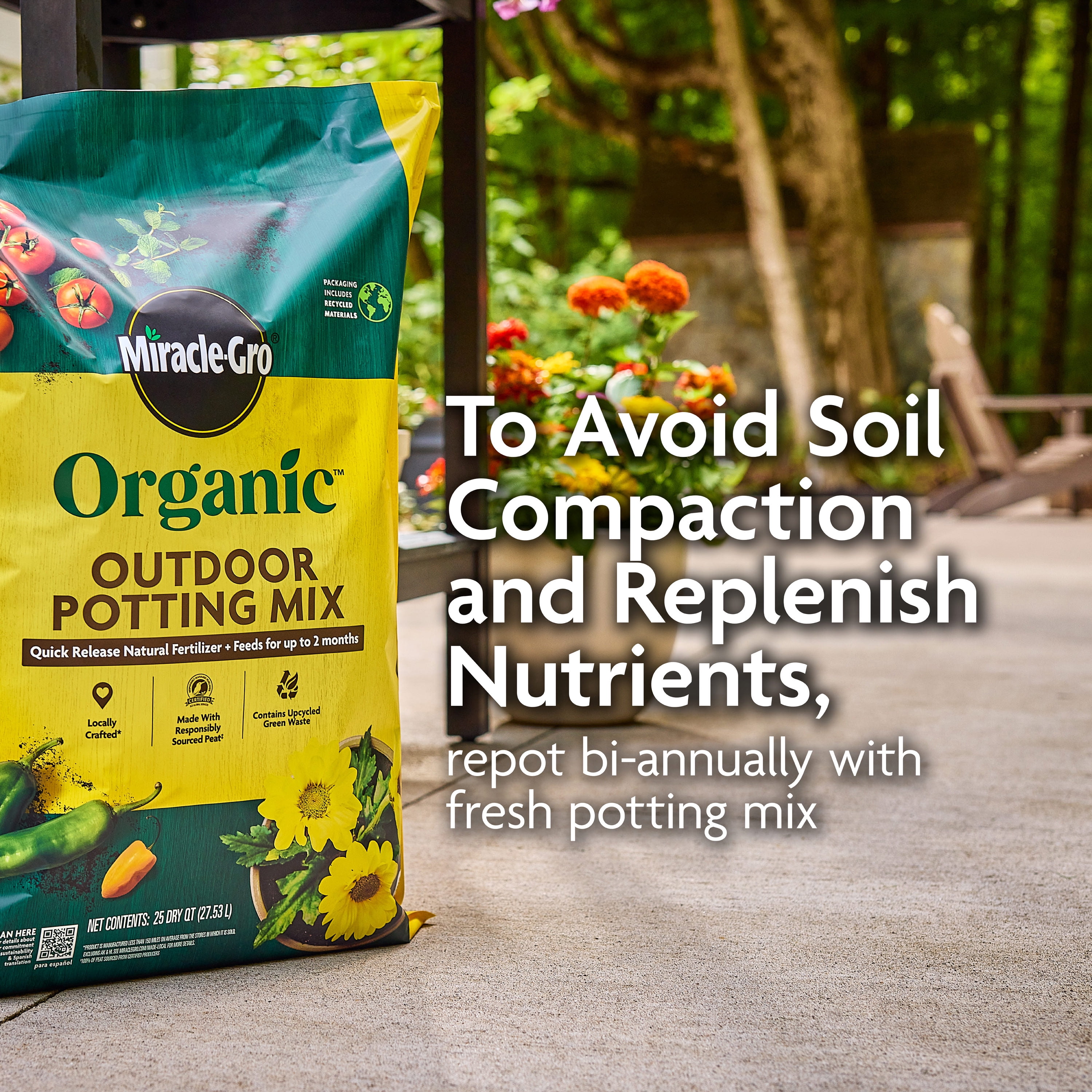 Miracle-Gro Organic Outdoor Potting Mix for Container Plants, Natural Fertilizer Enriched (25 qt) va4yy