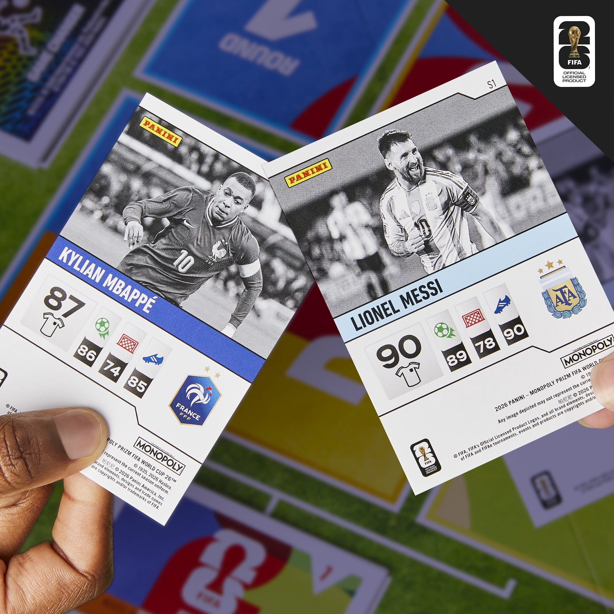 Monopoly Panini Prizm FIFA World Cup 2026 Board Game with Exclusive Trading Cards (16-Card Pack) uchwi