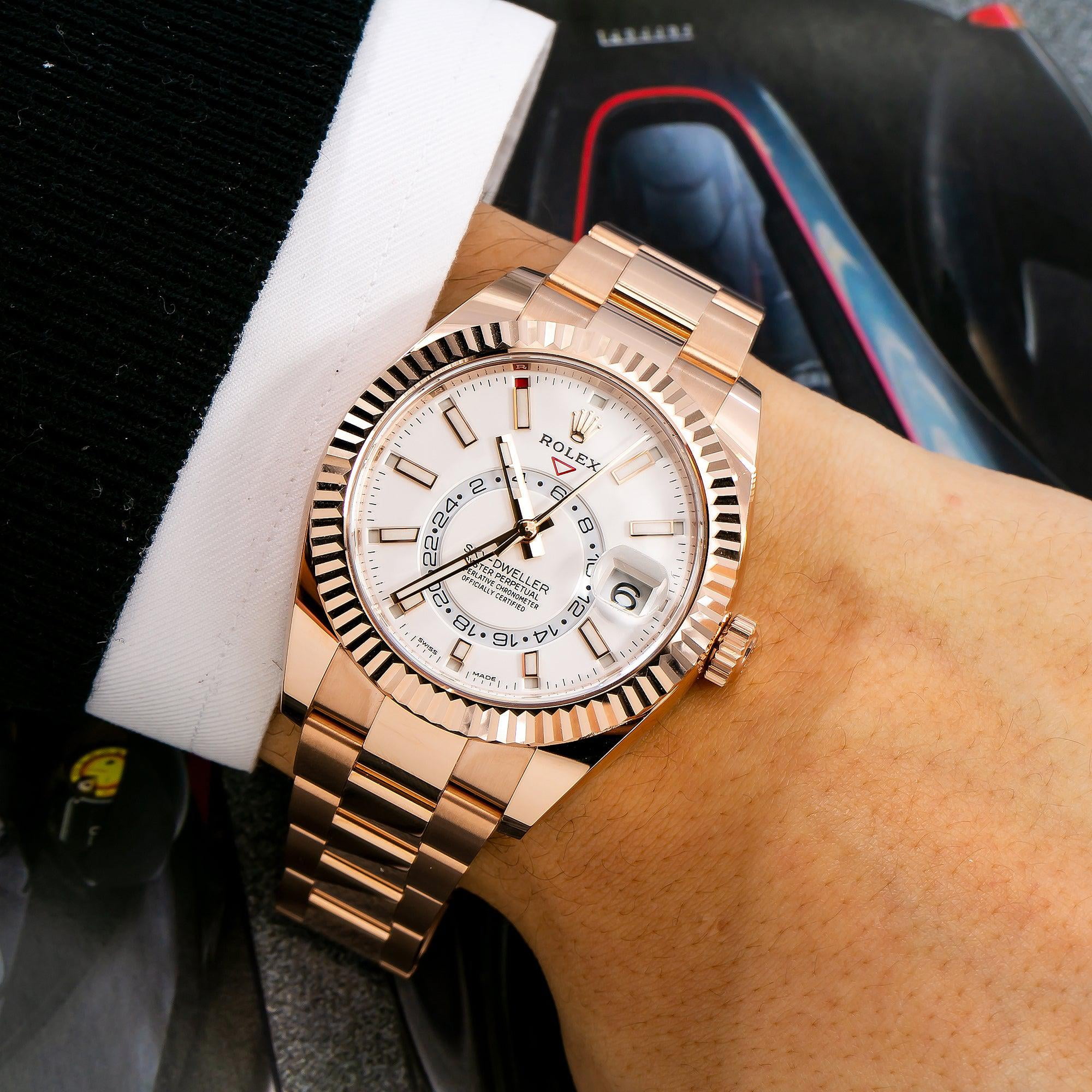 Rolex Sky-Dweller Watch 18K Rose Gold Fluted Bezel White Dial (42 in) 2nhv6