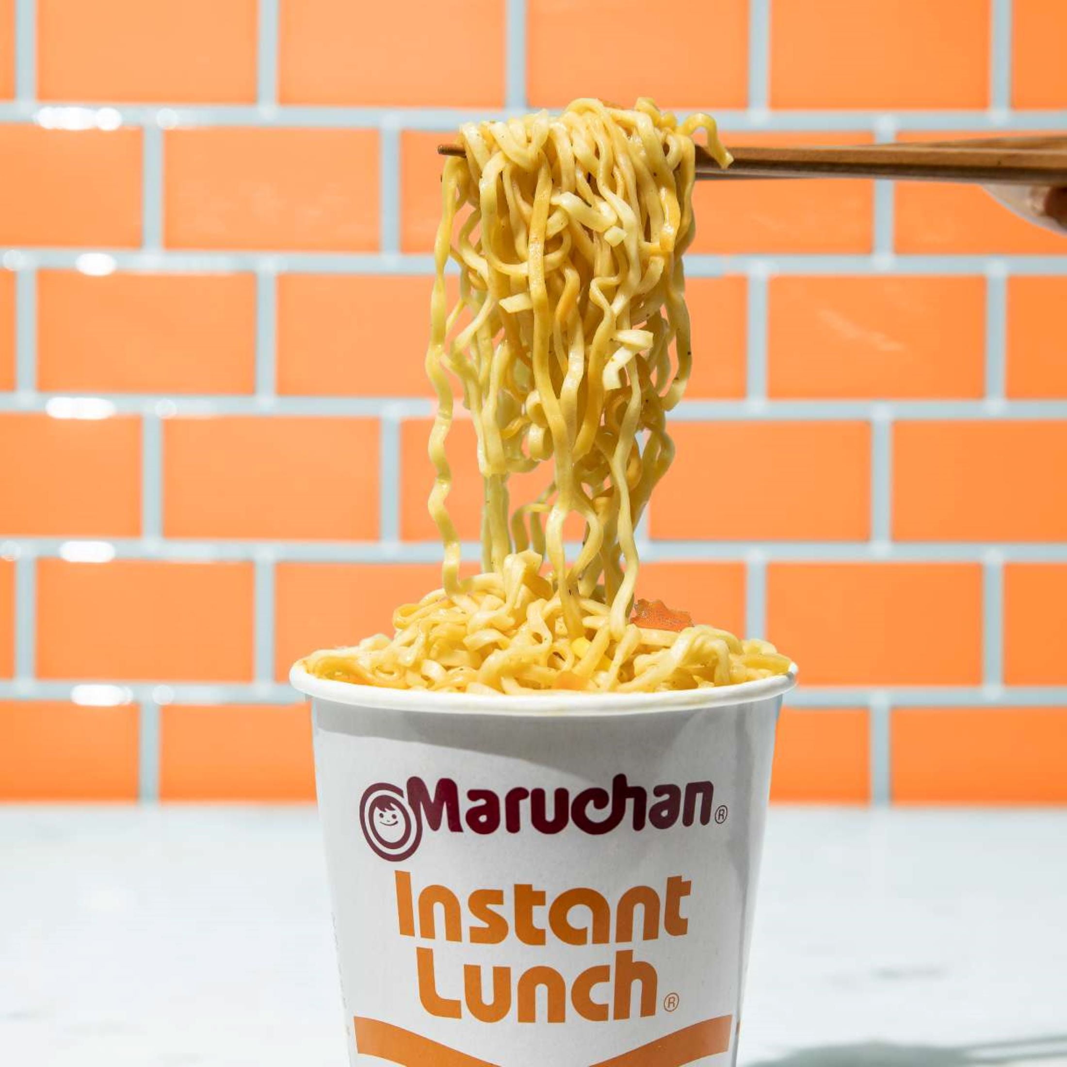 Maruchan Instant Lunch Ramen Noodles, Chicken Flavor (2.25 oz) 9cfx1