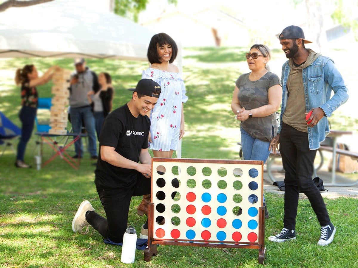 Monoprice Giant Four-in-a-Row Game Set for Outdoor Events and Parties (Brown, 42-Piece Set) 9nxe7
