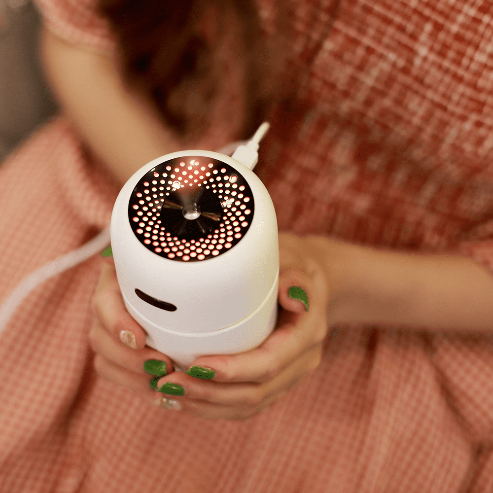 ZASTEVEOLGA Portable Mini Humidifier, Quiet Ultrasonic Cool Mist for Bedroom Office and Car (White, 6.76 fl oz) rghd2