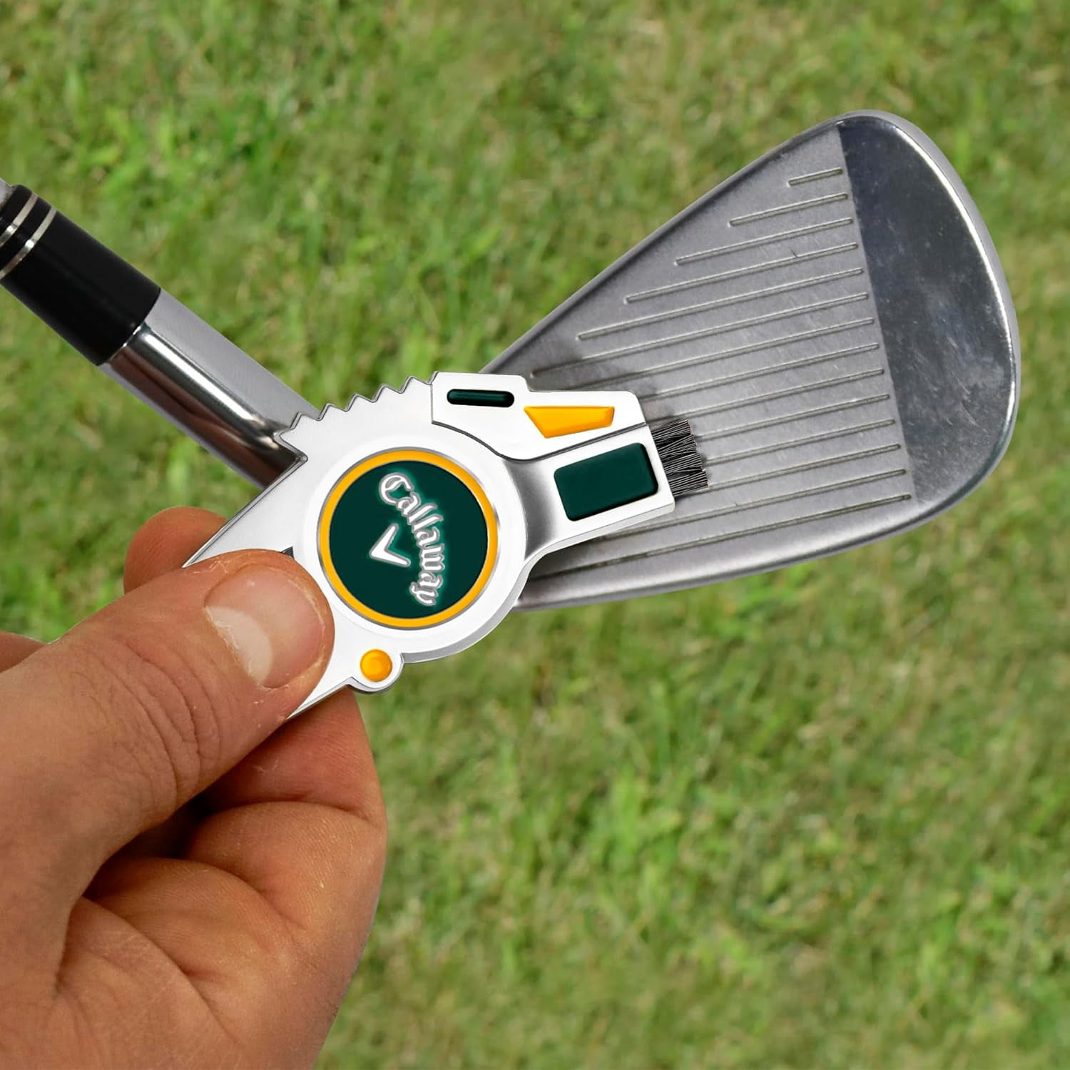 Callaway 4-in-1 Golf Divot Repair Tool, Durable Zinc Alloy Multi-Functional Accessory (Green/Yellow, 1 Count) 1n1tp