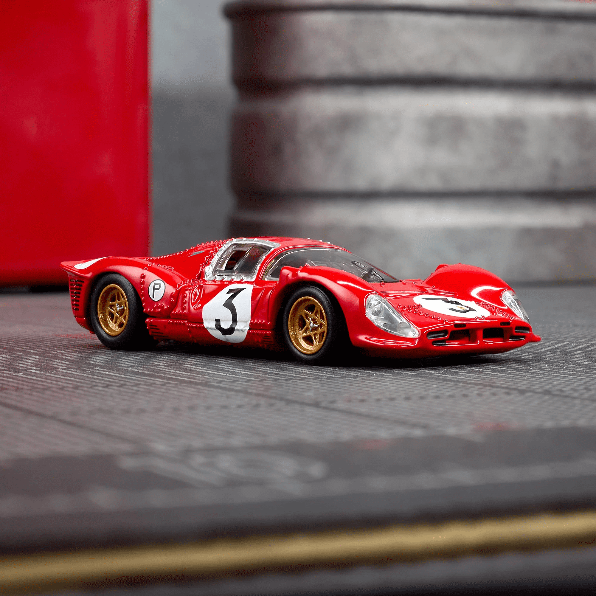 Hot Wheels Elite 64 1967 Ferrari 330 P4 Premium Die-Cast Car (Rosso Corsa Red, 1:64 Scale) frf7s