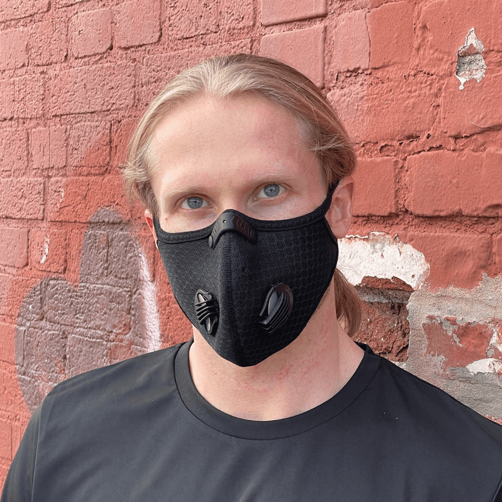 JupiterGear Performance Sports Face Mask with Activated Carbon Filter and Breathing Valves (Black, One Size) aecnh