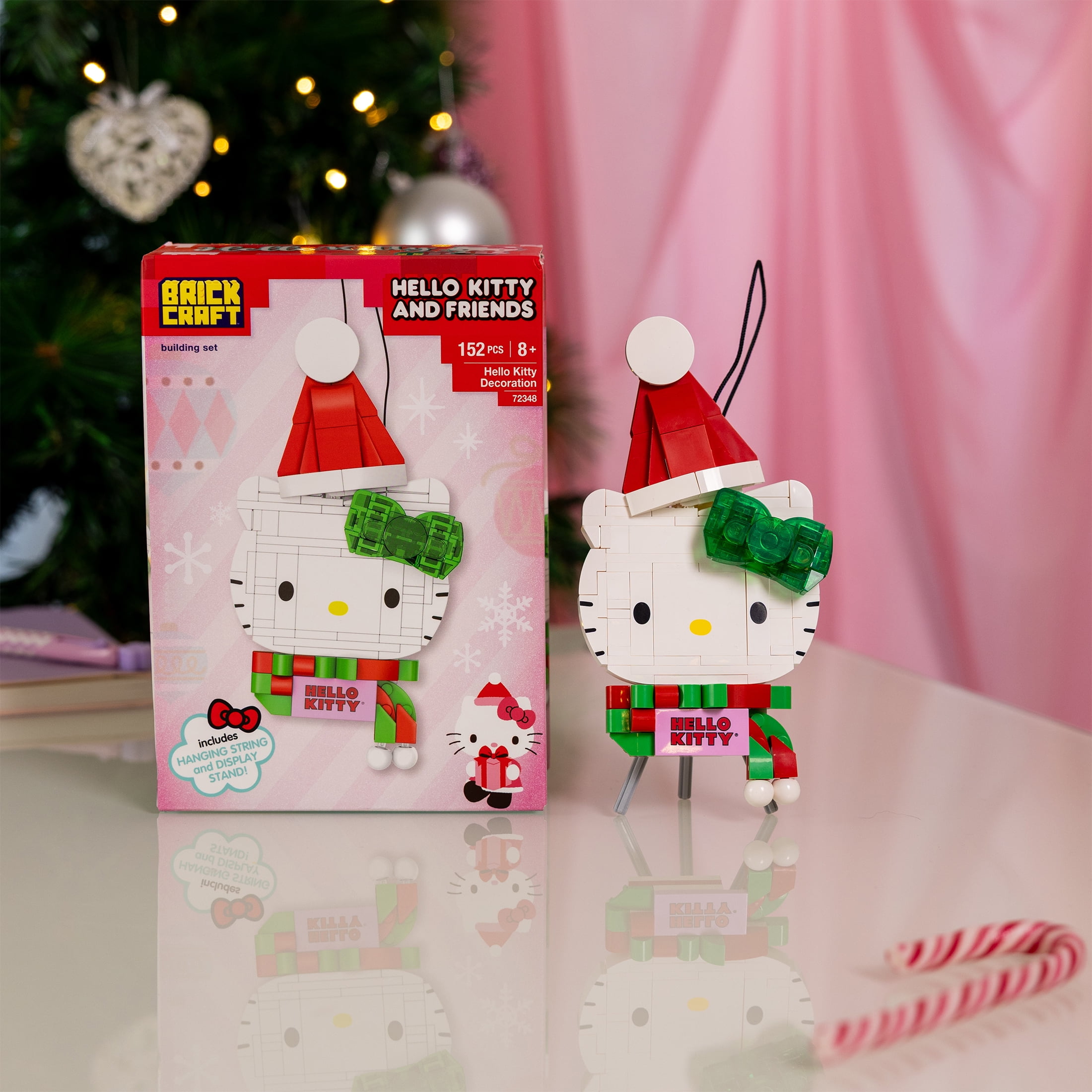 Brickcraft Hello Kitty Holiday Building Kit, Festive Sanrio Character Display Set (152 Piece Set) 0088p