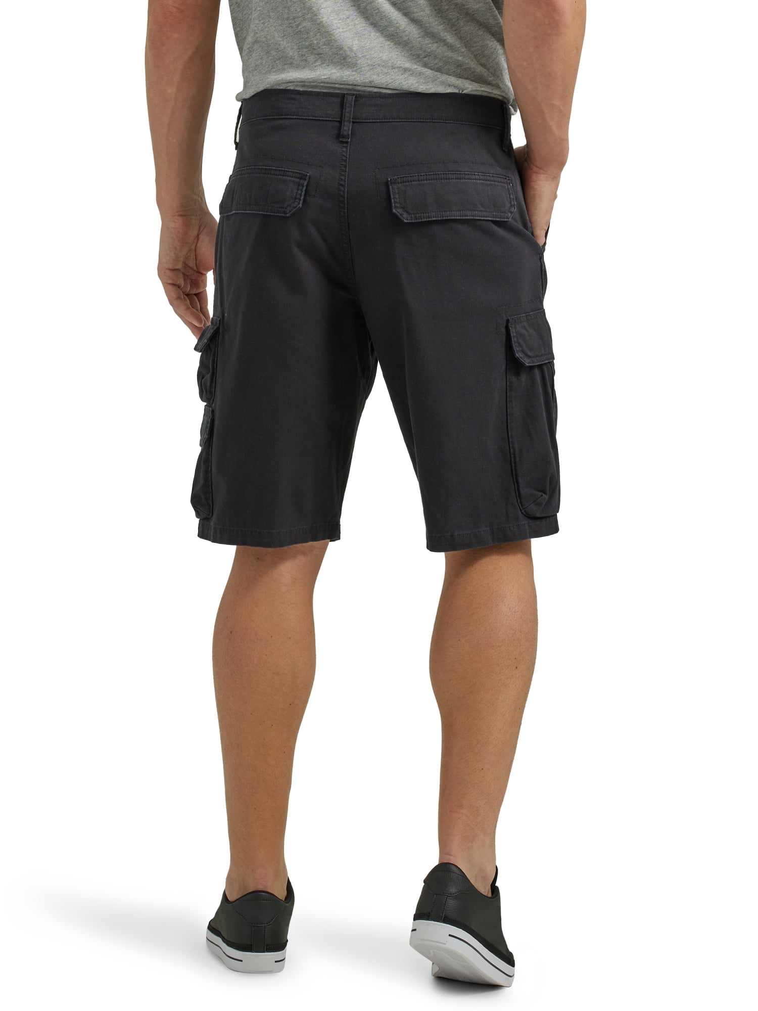 Wrangler Men's Relaxed Fit Multi-Pocket Cargo Shorts with Stretch (Black, 30-50) rxsjh
