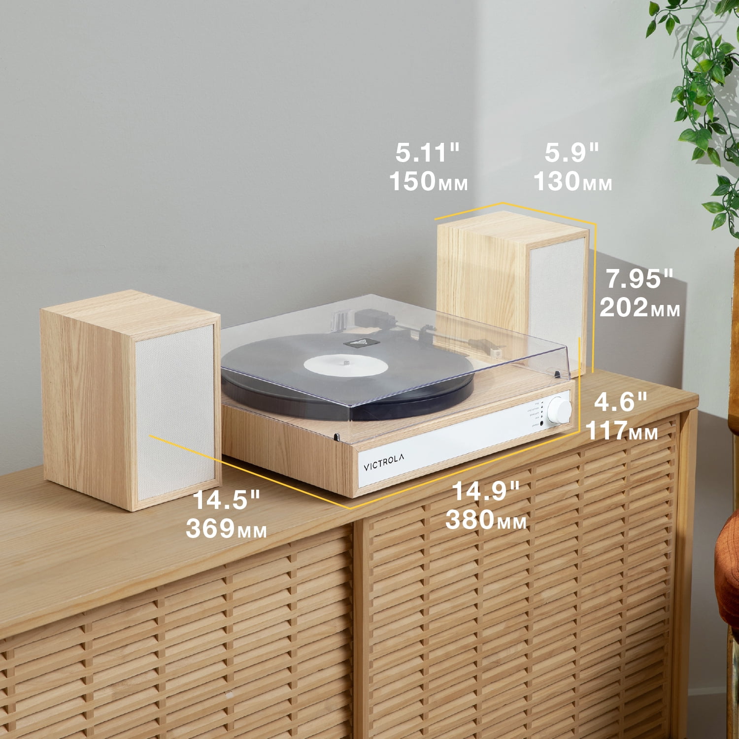 Victrola Harmony Bluetooth Turntable System with Speakers (Natural, 17.5 in x 14.5 in x 4.5 in) qrrq3