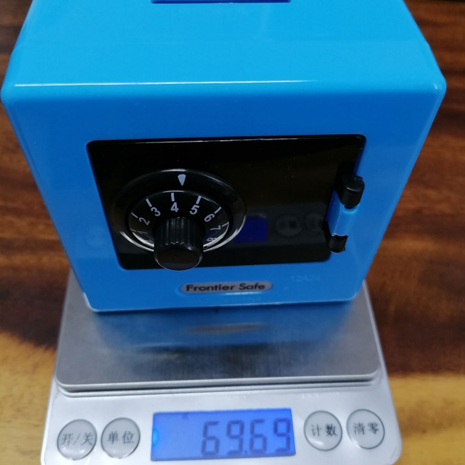 Elainilye Mini Safe Lock Box for Kids Personal Savings and Storage (Blue, 6 in x 5 in x 4 in) i4tnk