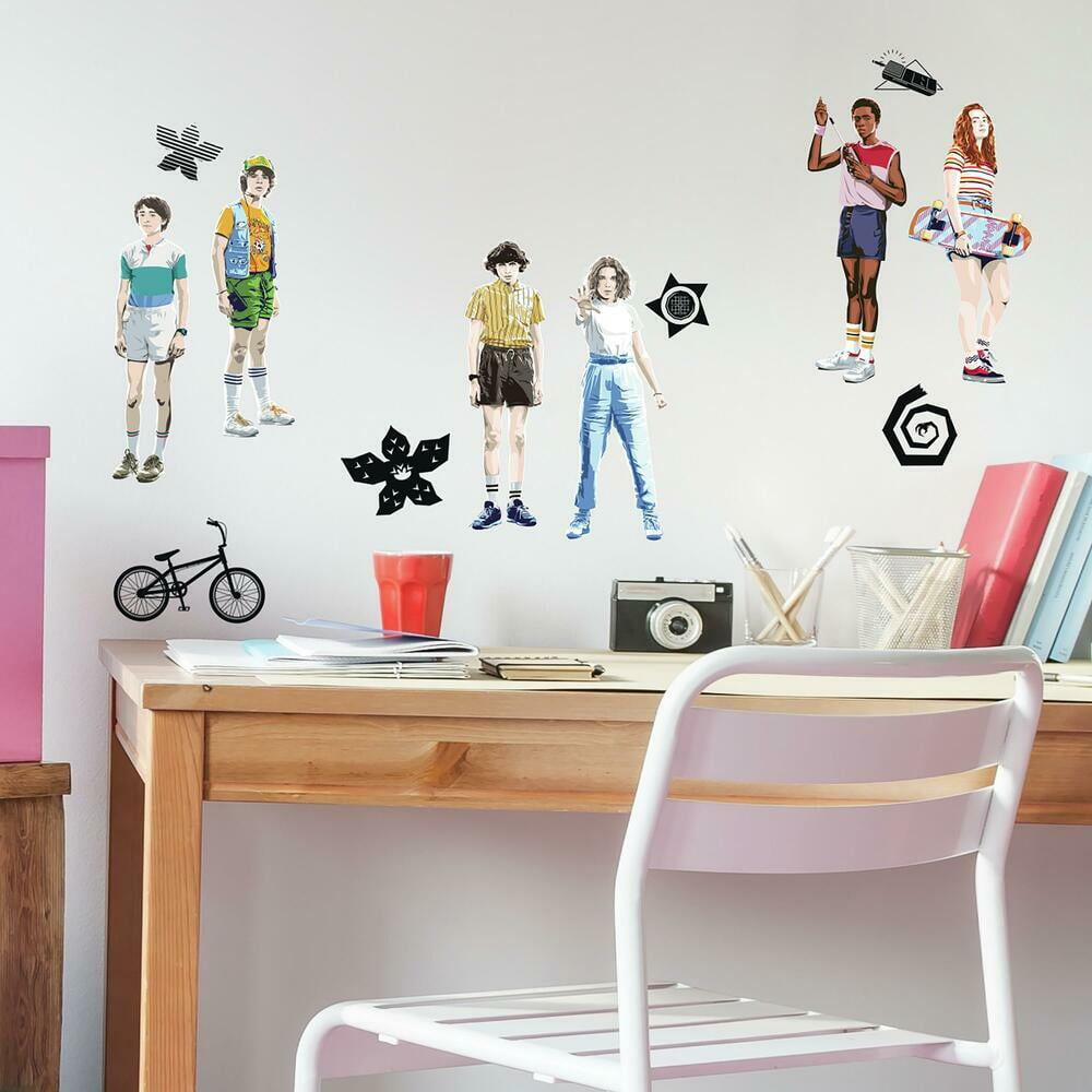 RoomMates Stranger Things Peel and Stick Wall Decals (17 Count, 2.95 in x 2.57 in to 5.34 in x 14.54 in) 2ve1i