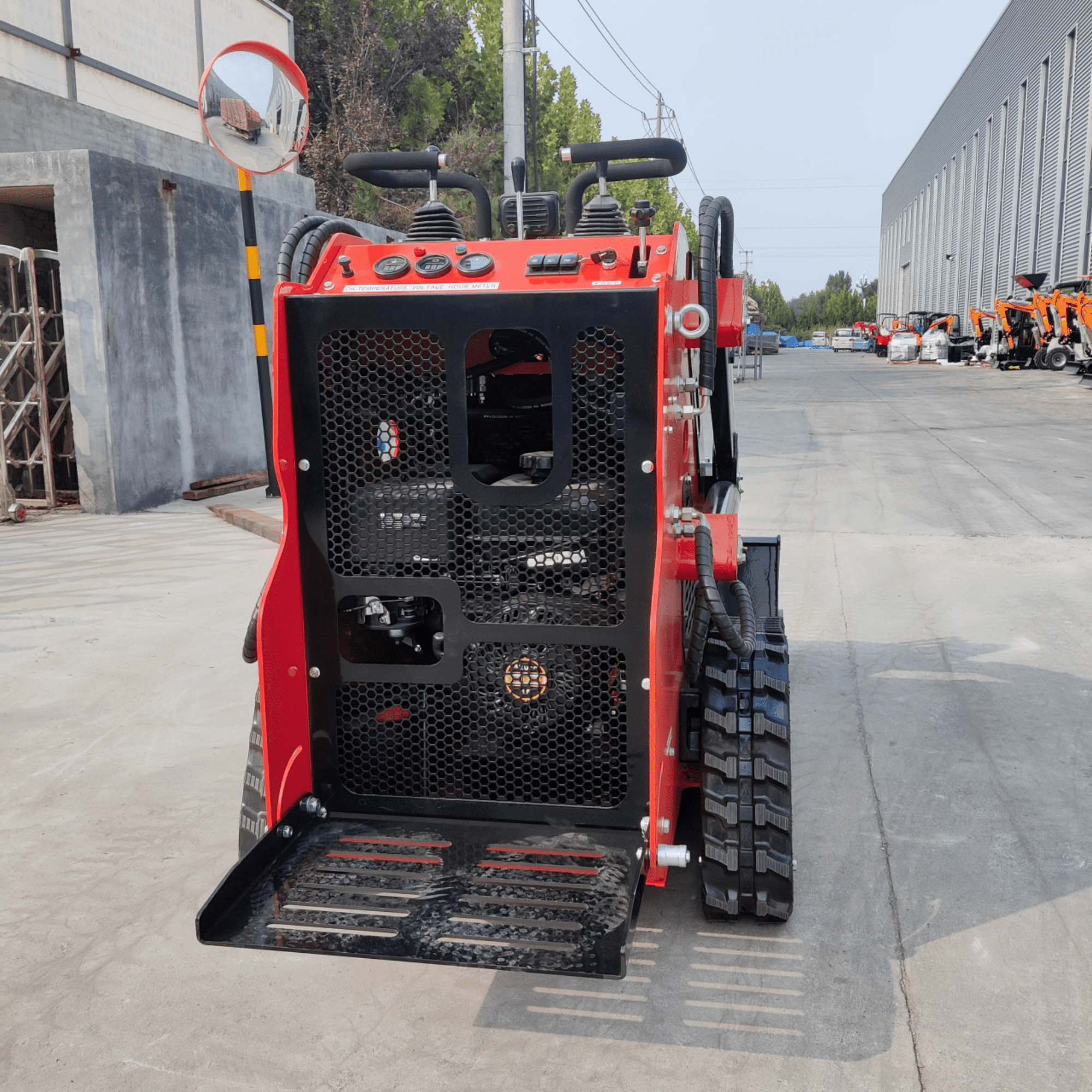 TYPHON STOMP 507 Mini Skid Steer Loader, Heavy-Duty Compact Track Loader for Landscaping and Construction (1,760 lb Capacity) kpqcx