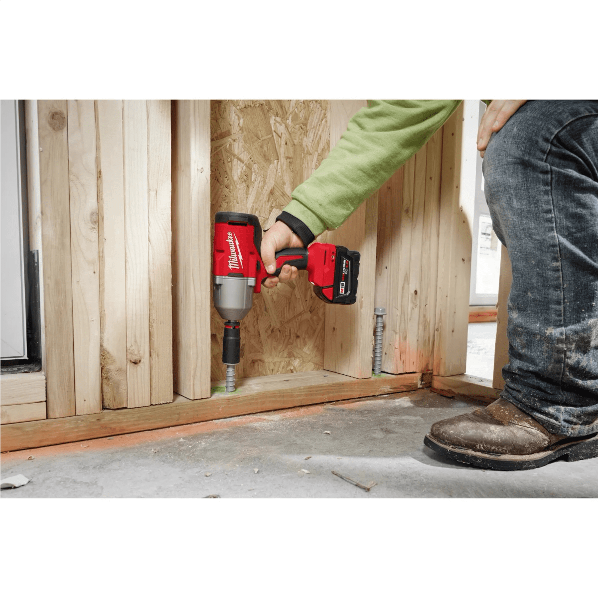 Milwaukee 18V Cordless Impact Wrench with 1/2 in Friction Ring (Black, 1/2 in) 30kmy