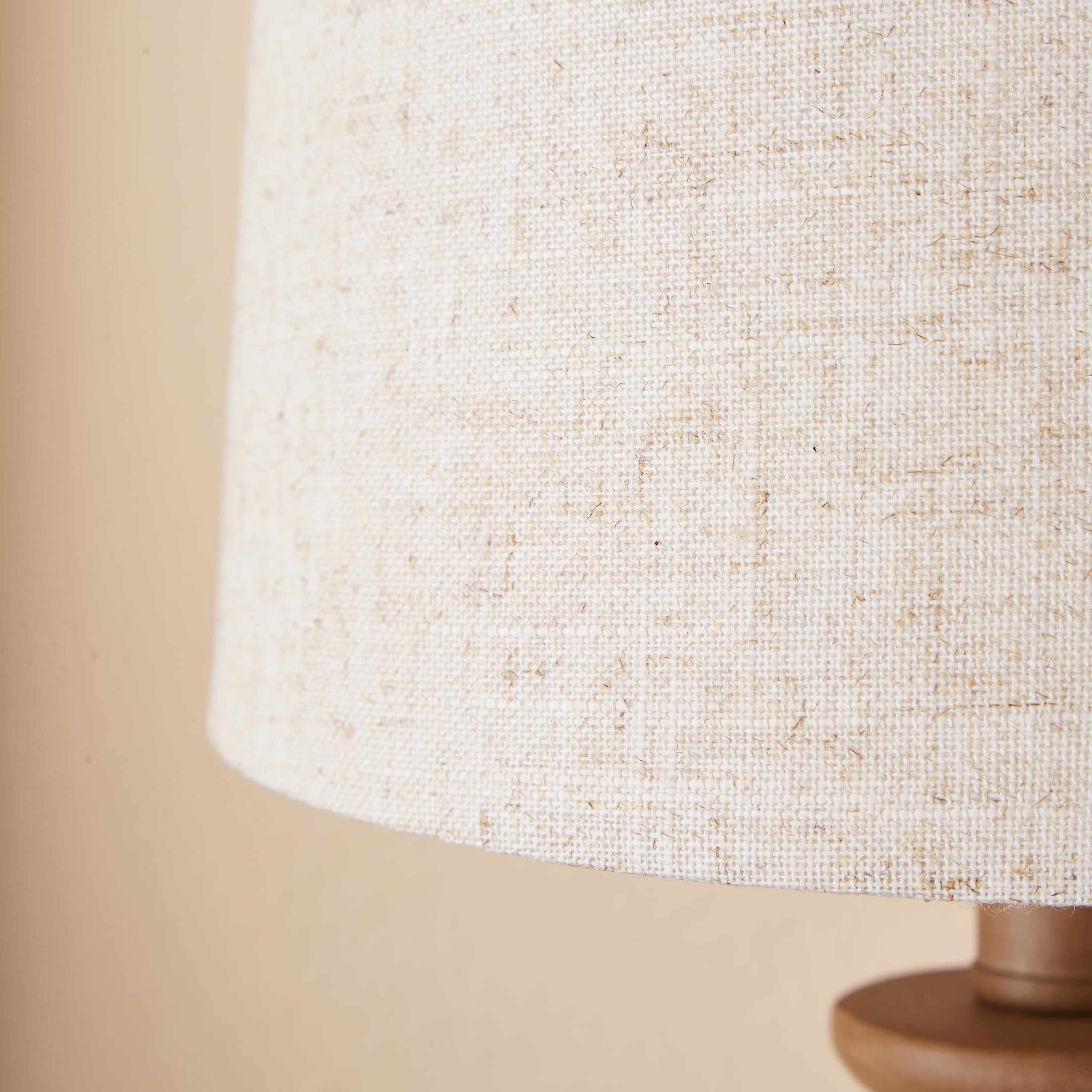 Mainstays Resin Table Lamp with Linen Shade, Modern Bedside Lighting (Brown, 18.75 in) mnlmk