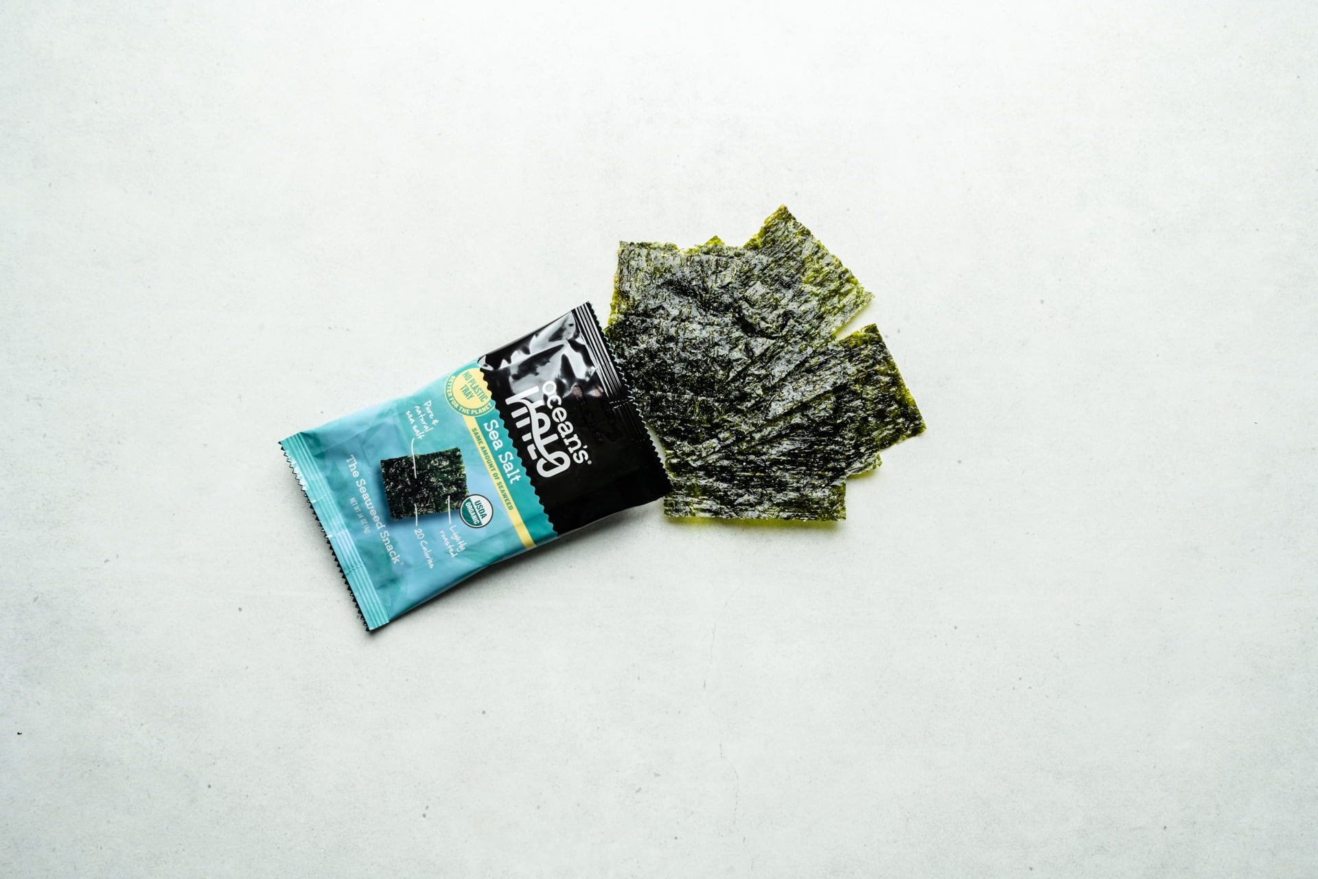 Ocean's Halo Organic Seaweed Snack, Roasted Nori Sheets with Sea Salt, Vegan & Gluten-Free (Sea Salt, 0.14 oz) ovjbp