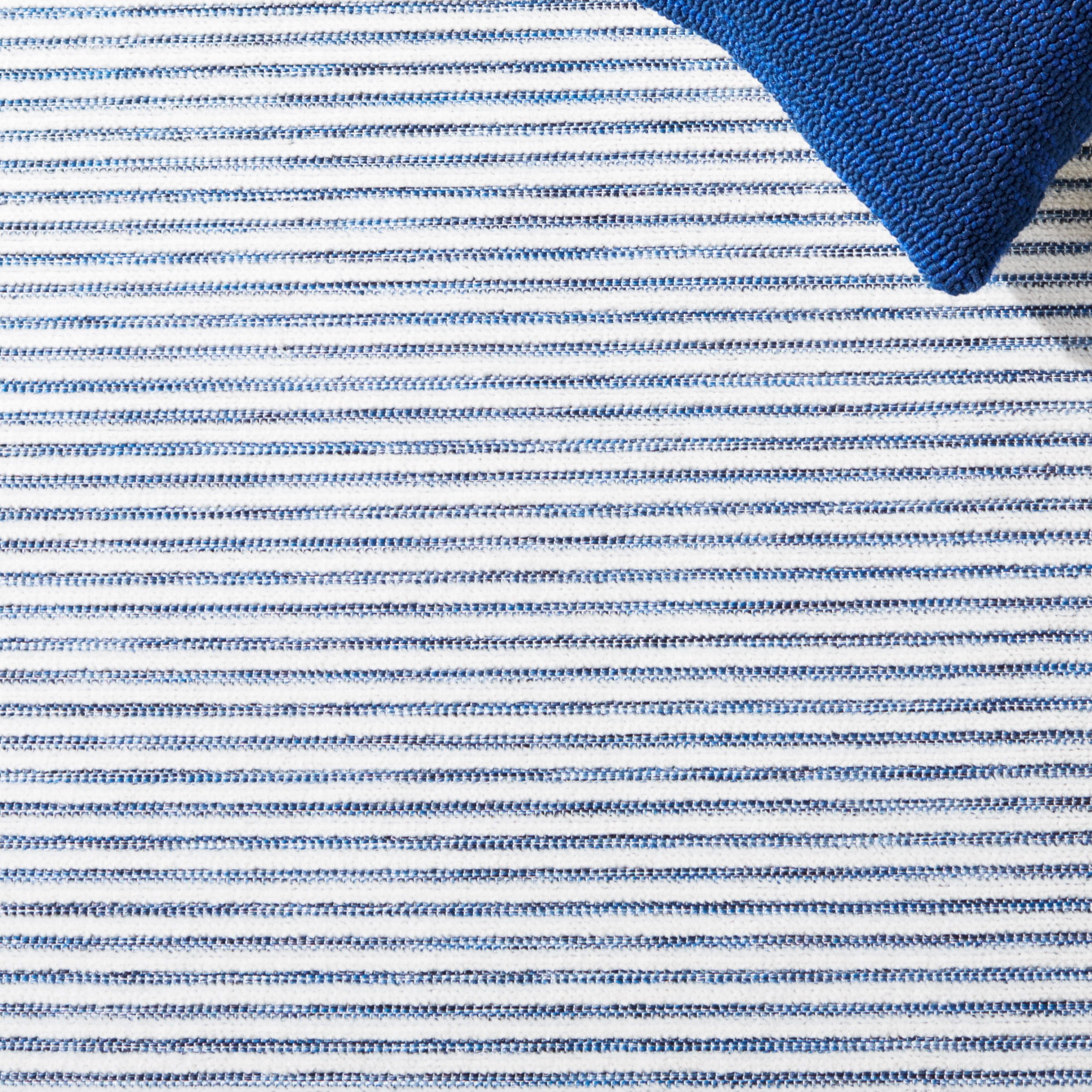 Safavieh Cabana Elvina Indoor/Outdoor Area Rug (Ivory/Navy, 5 ft x 8 ft) uwns3