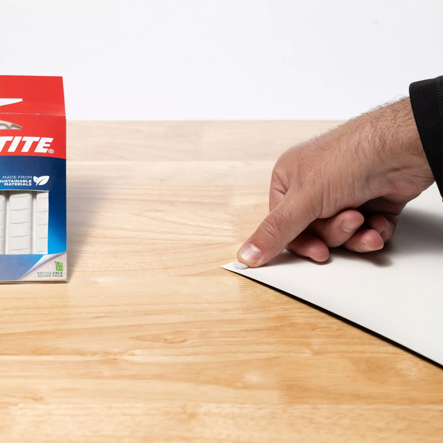 Loctite Fun-Tak Mounting Putty, Reusable Adhesive for Wall Decor (White, 4 oz) 4qvn3