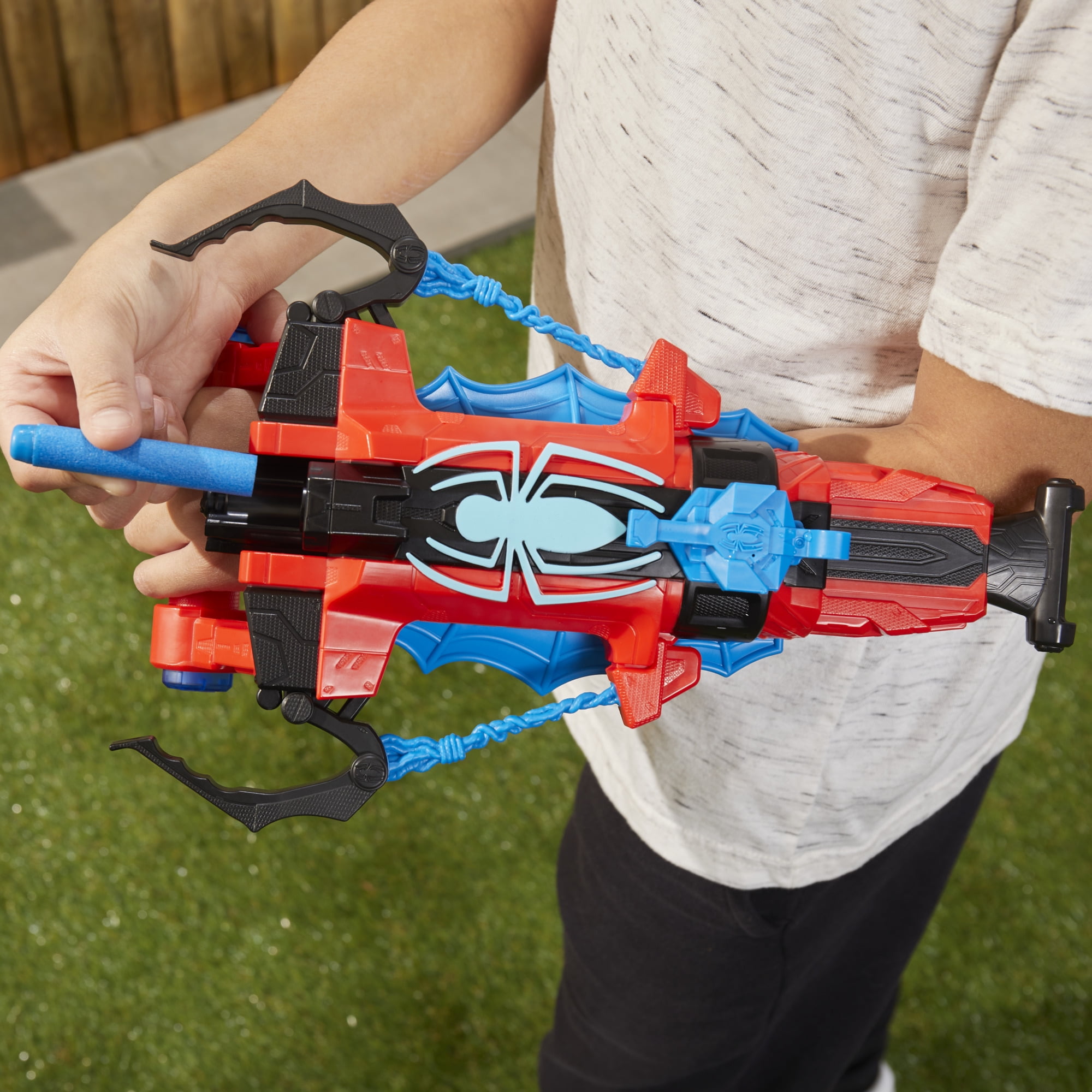 Nerf Marvel Spider-Man Strike 'N Splash 2-in-1 Toy Blaster with 3 Darts (One Size) j59yf