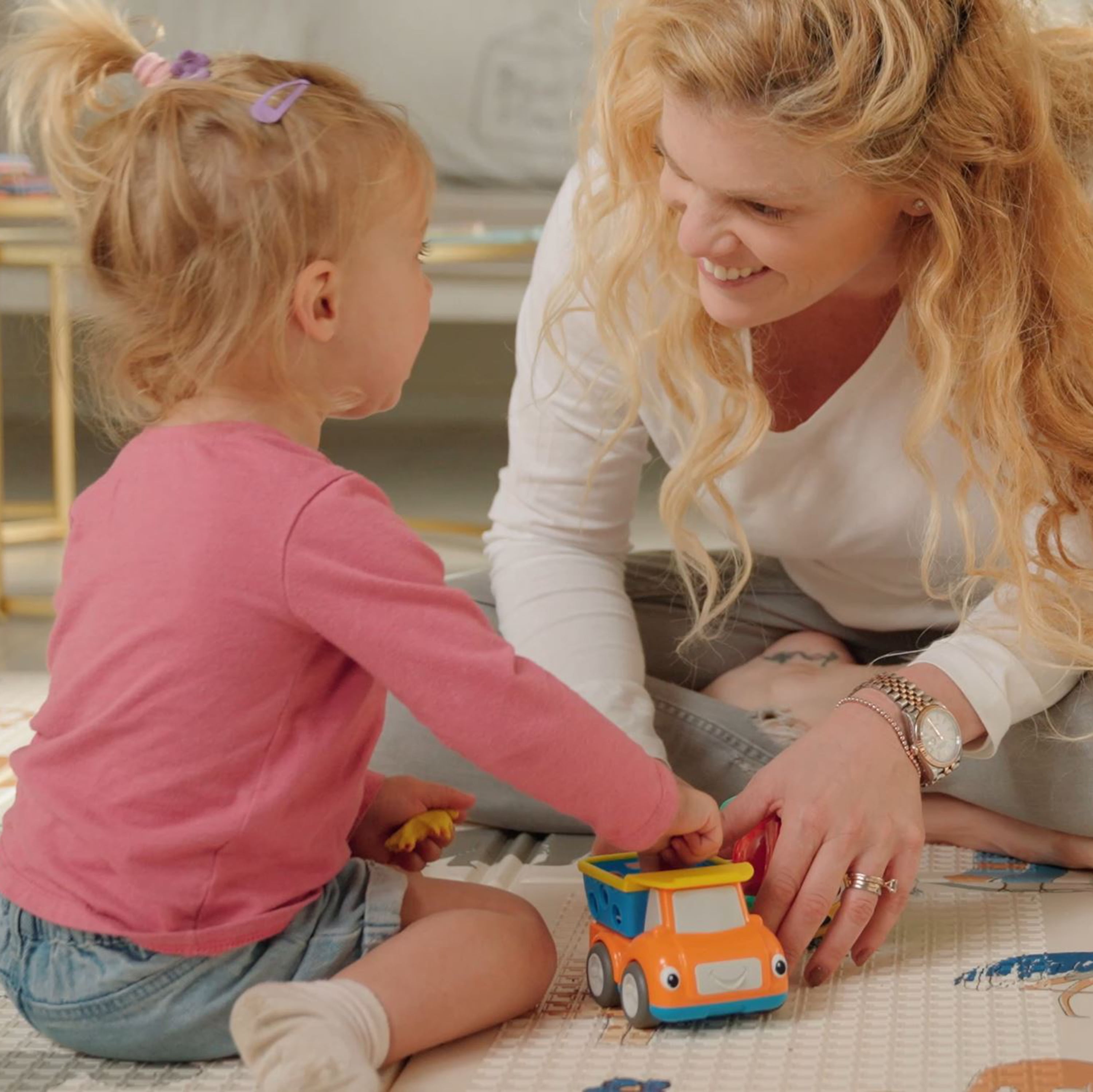 Nuby Play Pals Rattle Truck Sensory Toy for Infants (Multi-Color, 1 Pack) jfkl3