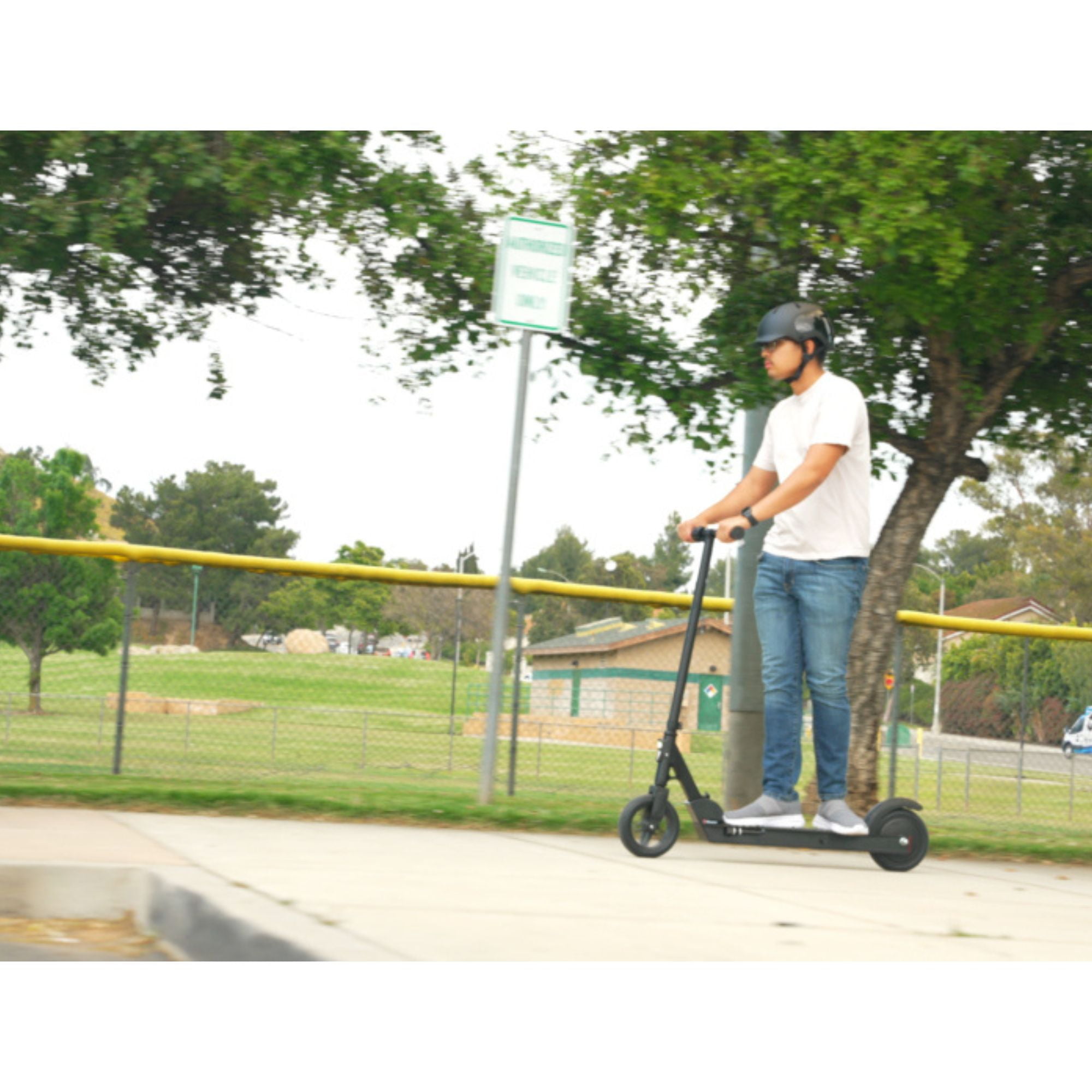 Razor Icon Shadow Electric Scooter, Foldable Commuter Scooter with 300W Motor (Black, 220 lb Capacity) pqexz