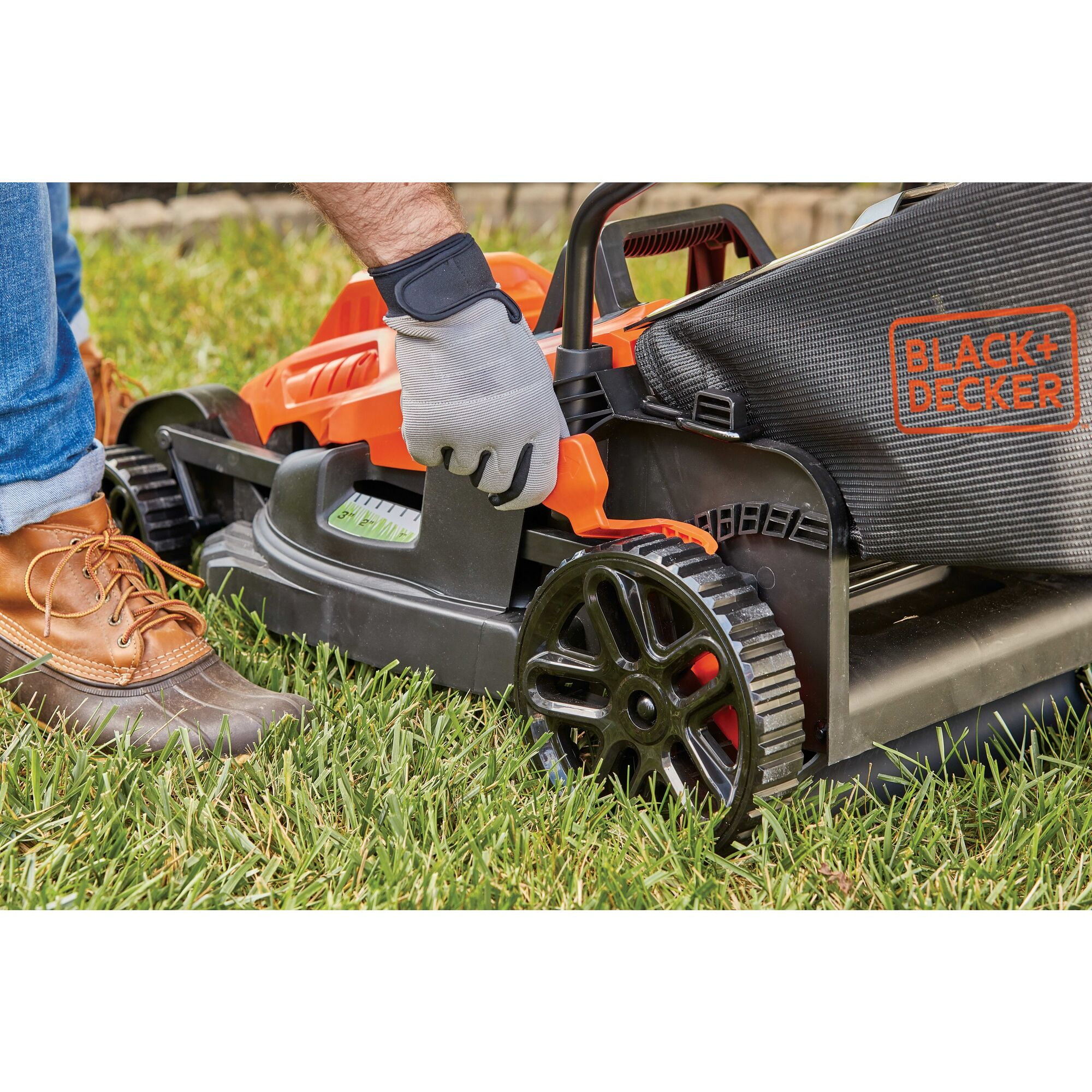 BLACK+DECKER 15 Inch Corded Electric Push Mower with Comfort Grip Handle (Black, 15 in) 246h4