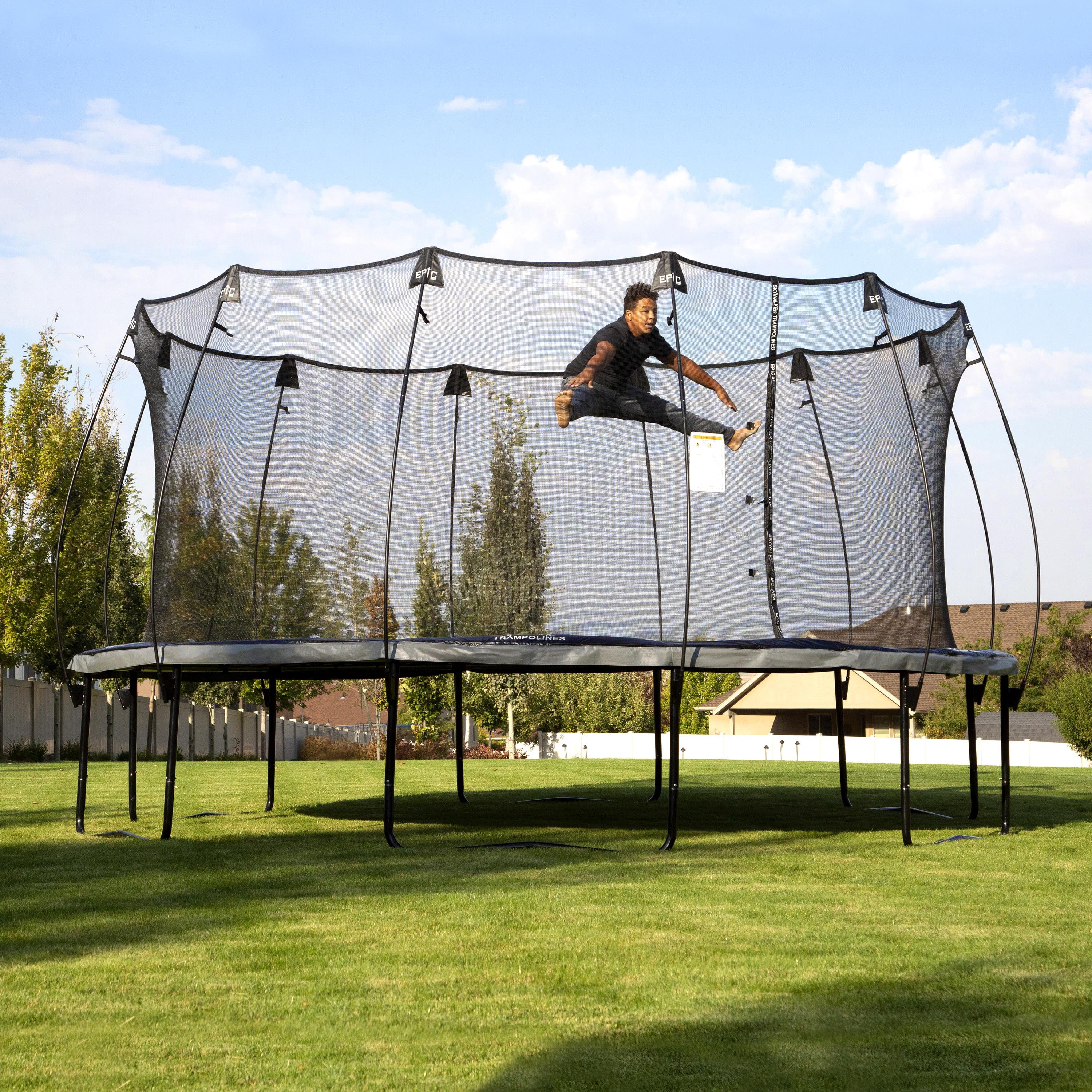 Skywalker Trampolines 16ft Round Epic Series Trampoline (Black, 16 ft) 16gjs
