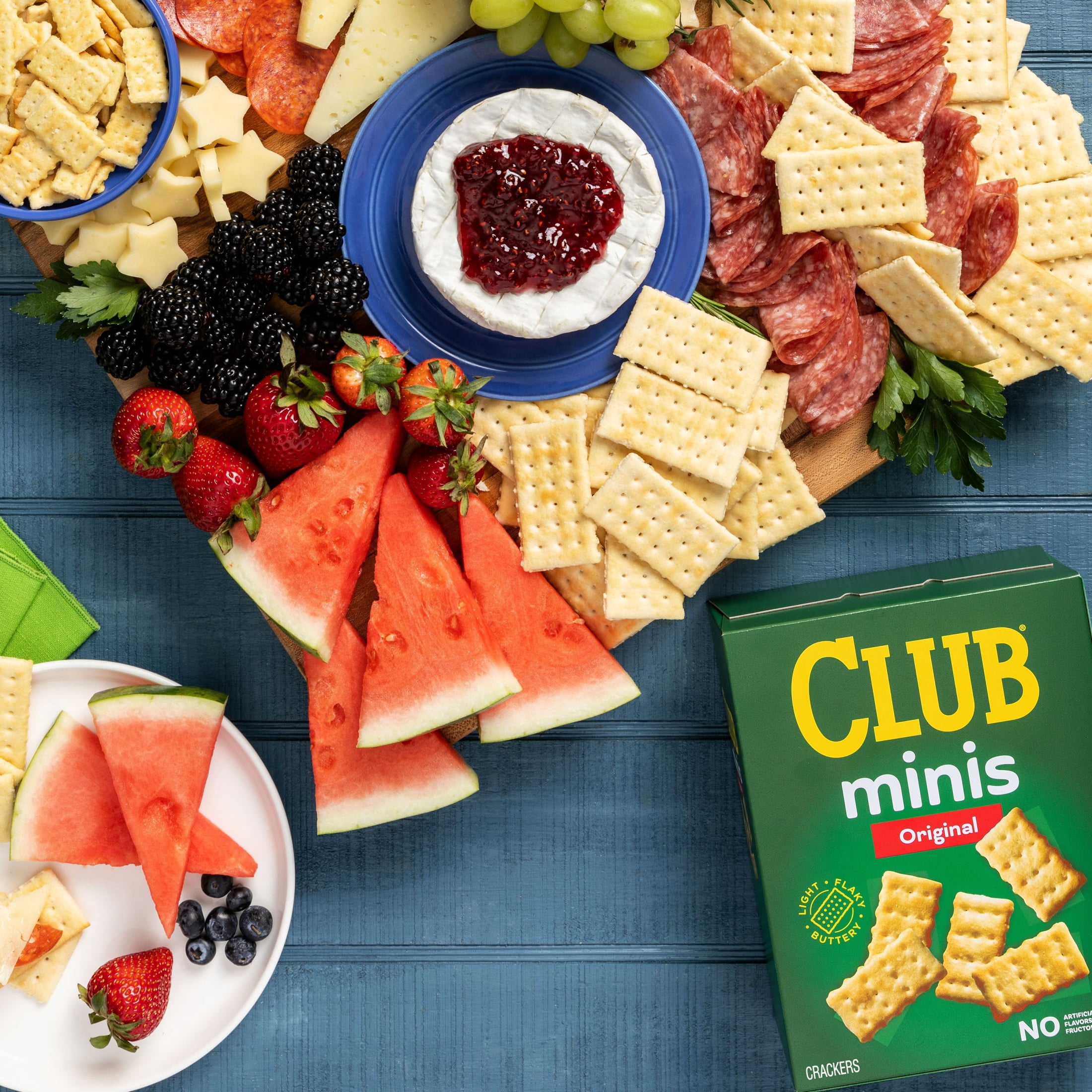 Club Minis Original Crackers, Light and Buttery Snack Crackers (11 oz) n7scv