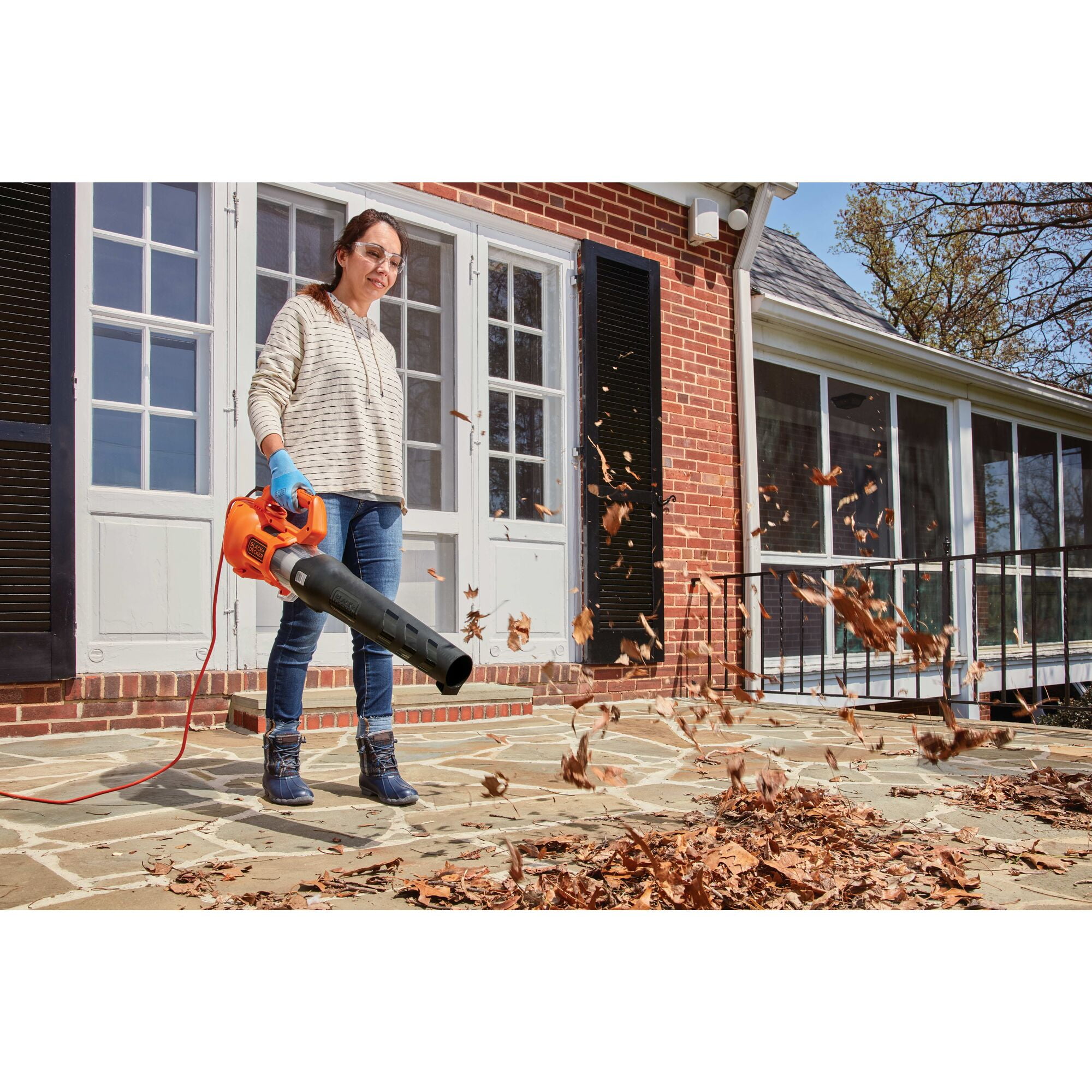 BLACK+DECKER Electric Axial Leaf Blower, 9 Amp High-Performance Yard Cleanup Tool (Black, 140 MPH) 9y9y4