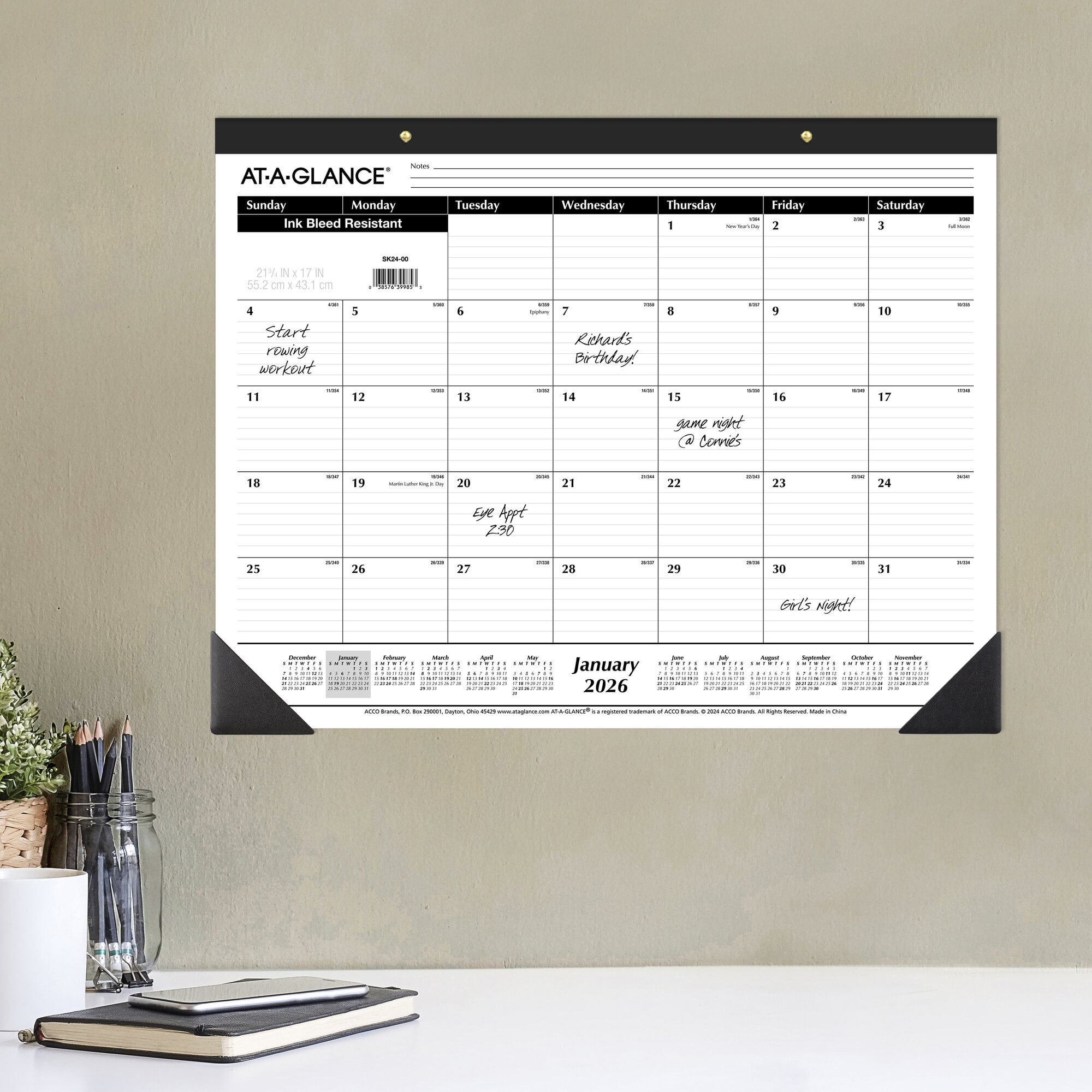 AT-A-GLANCE 2026 Monthly Desk Pad Calendar, Ink-Resistant Paper, Large (White, 21.75 in x 17 in) 20xi1