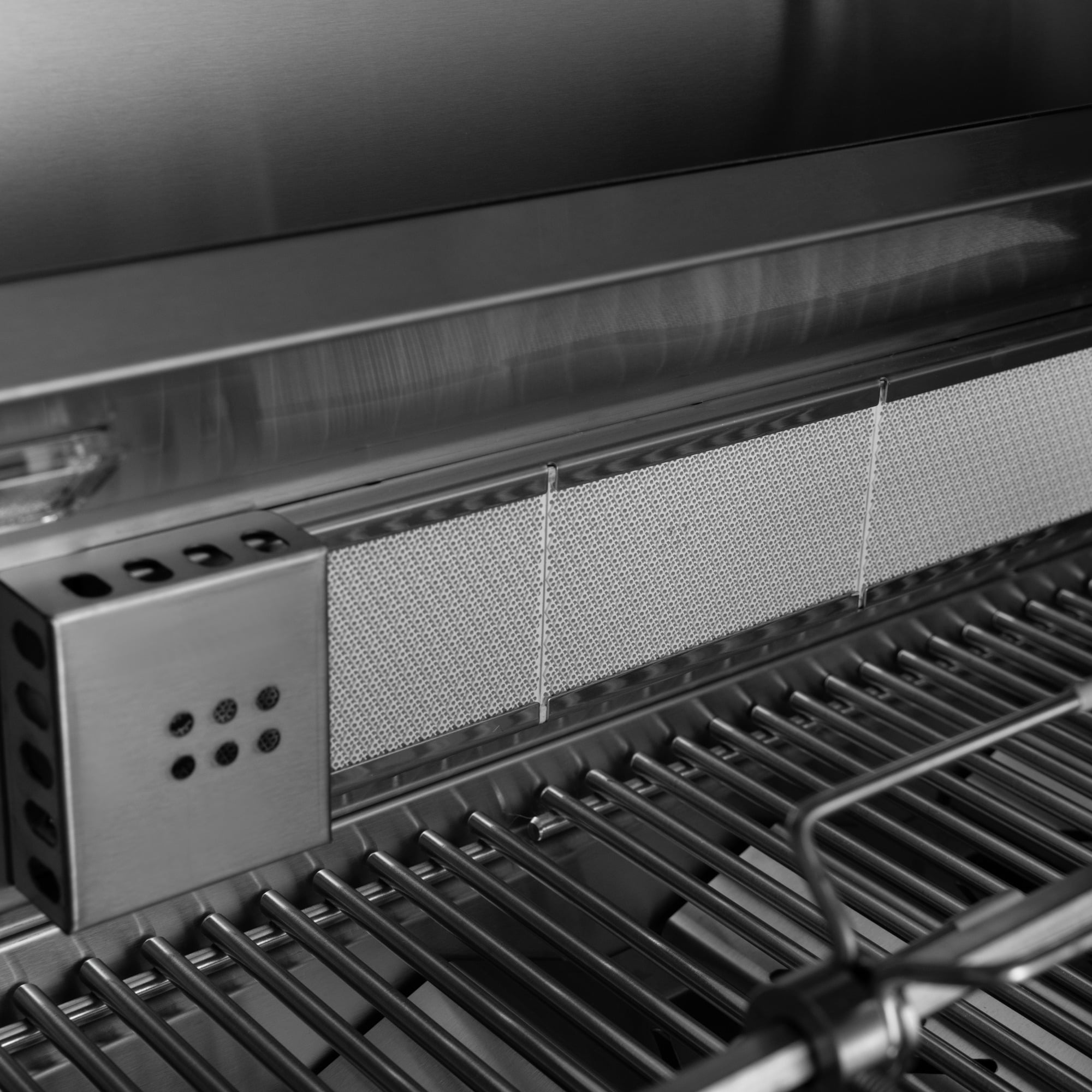 Navratil 4-Burner Stainless Steel Outdoor Kitchen Gas Grill with Rotisserie Kit (Silver, 46 in) 35flp