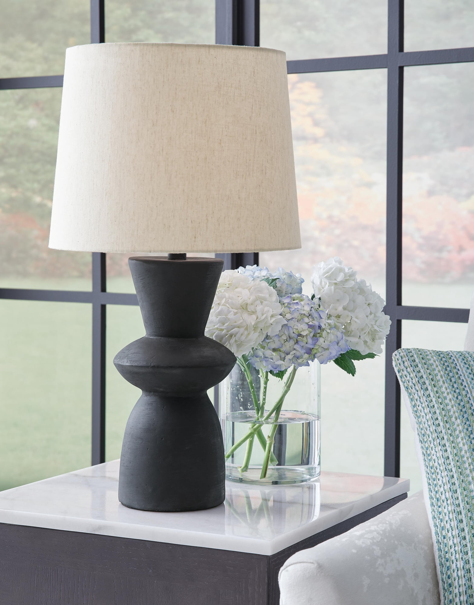 Signature Design by Ashley Scarbot Modern Angular Table Lamps (Distressed Black, Set of 2) 1zk7b