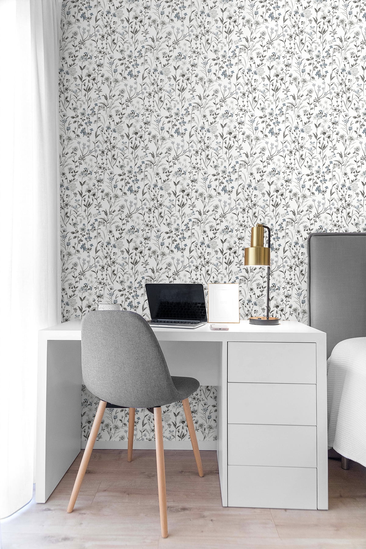 NextWall Wildflowers Peel and Stick Wallpaper (Charcoal and Bluestone, 20.5 in x 18 ft) 4qayz